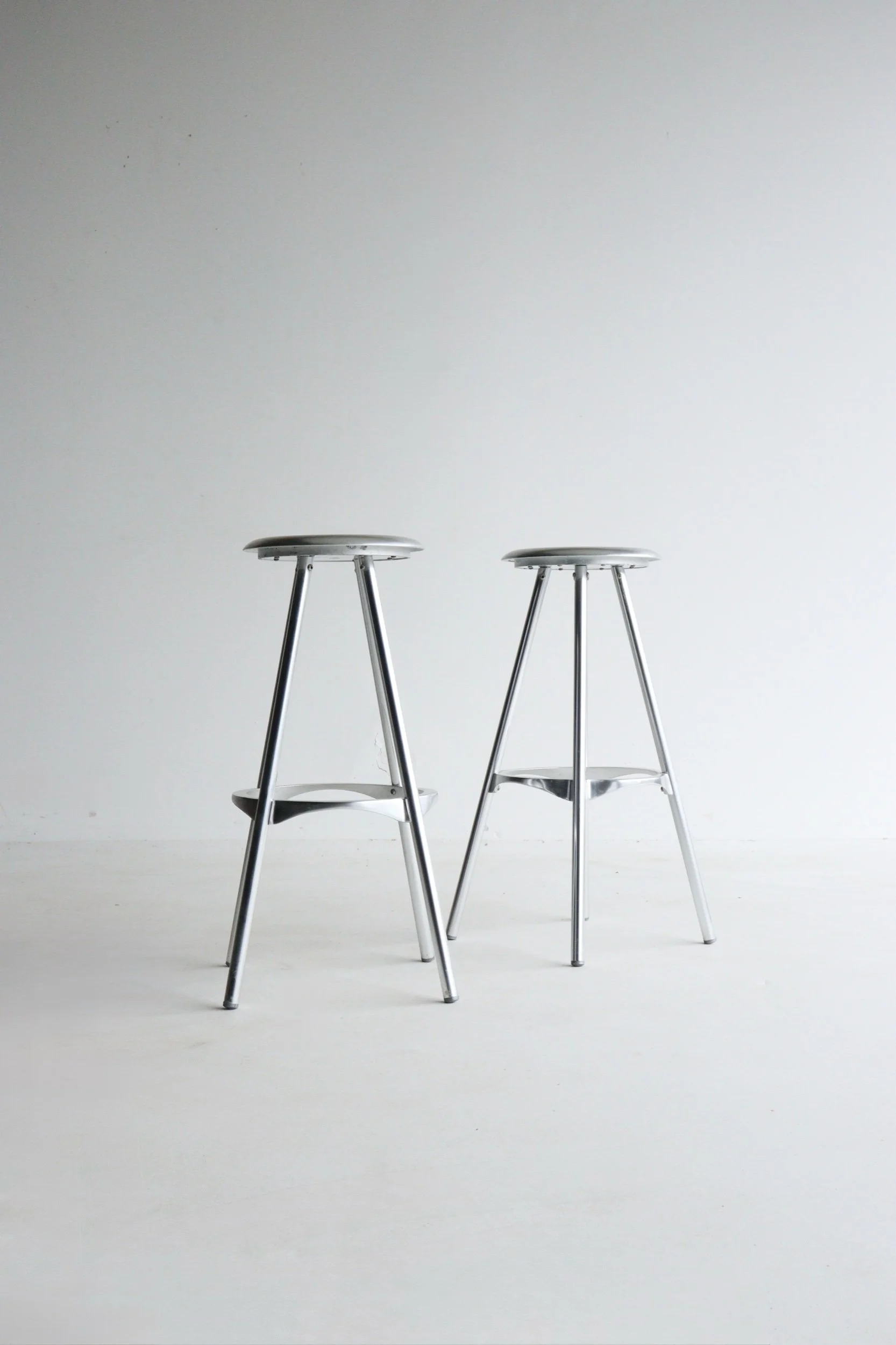 Pair of Amat-3 bar Stools for Knoll