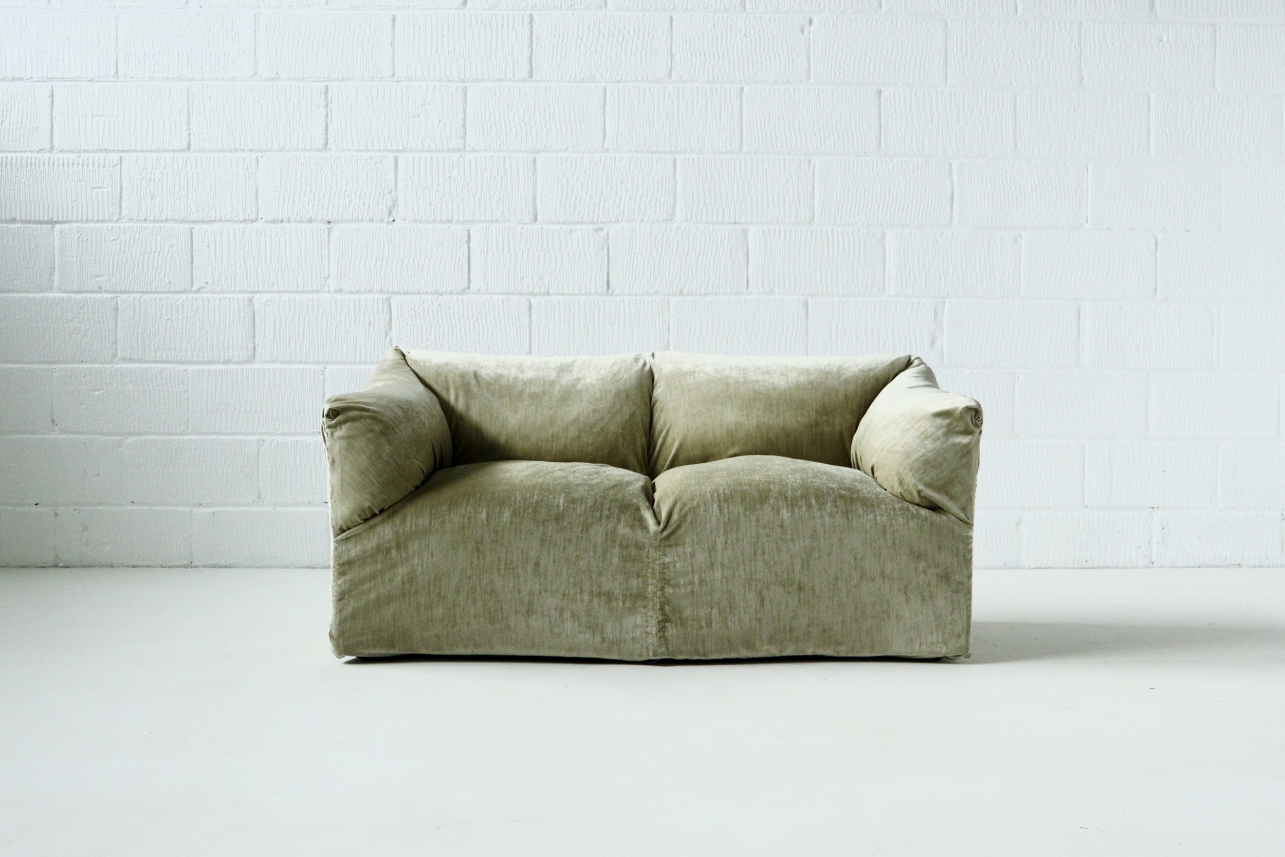 Tentazione two-seater sofa by Mario Bellini for Cassina