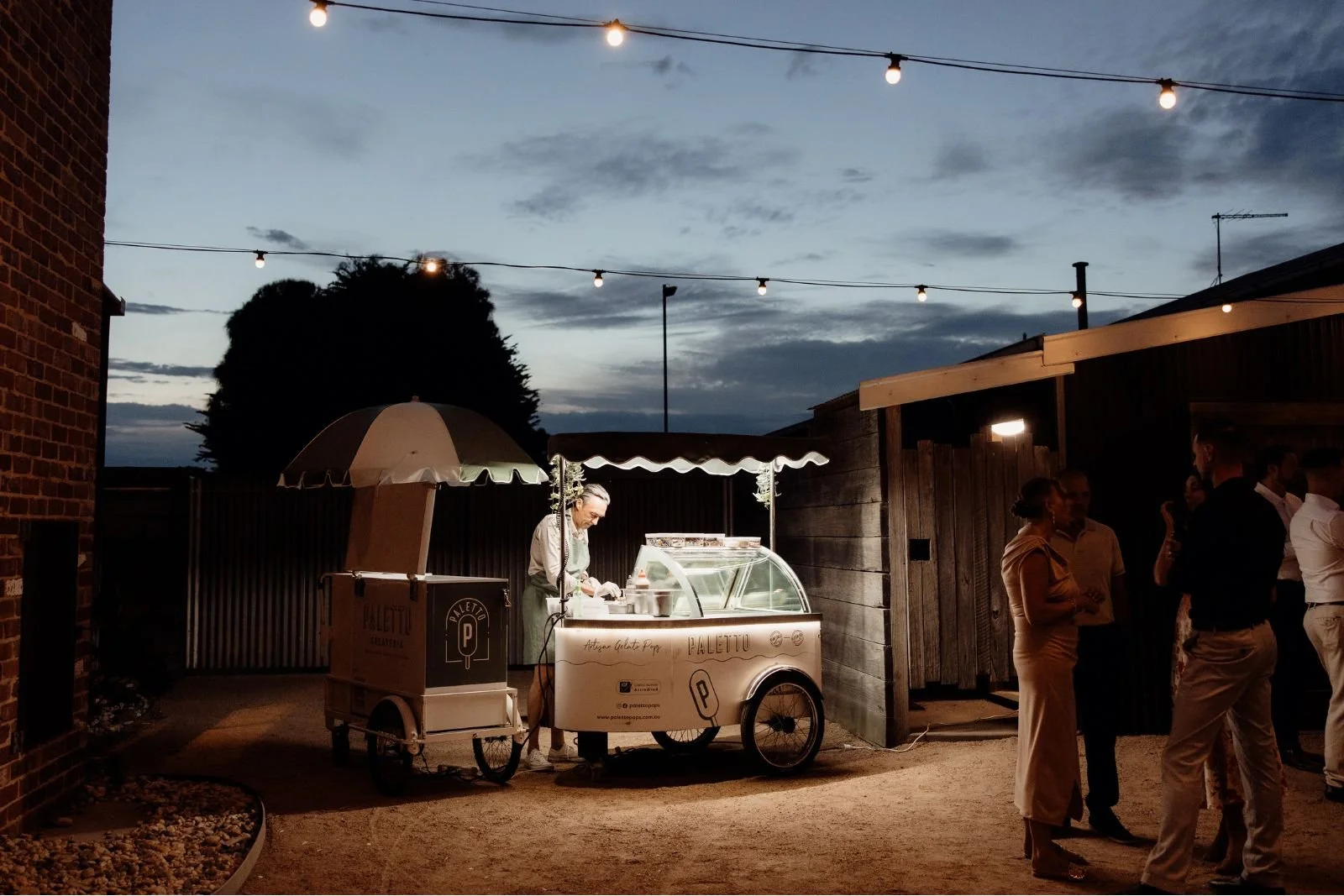 Dessert in the courtyard at The Shearing Shed Phillip Island - Ice-cream