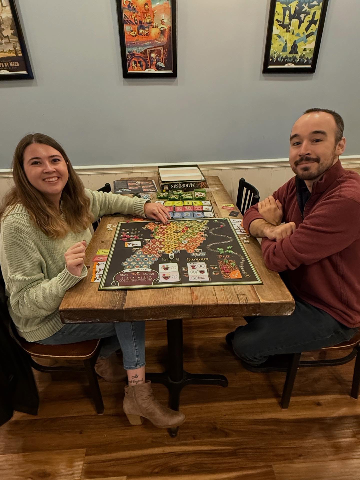 Weekday afternoon board games and bet times!

#flgs #meetpeople #makefriends #meetup #datenight