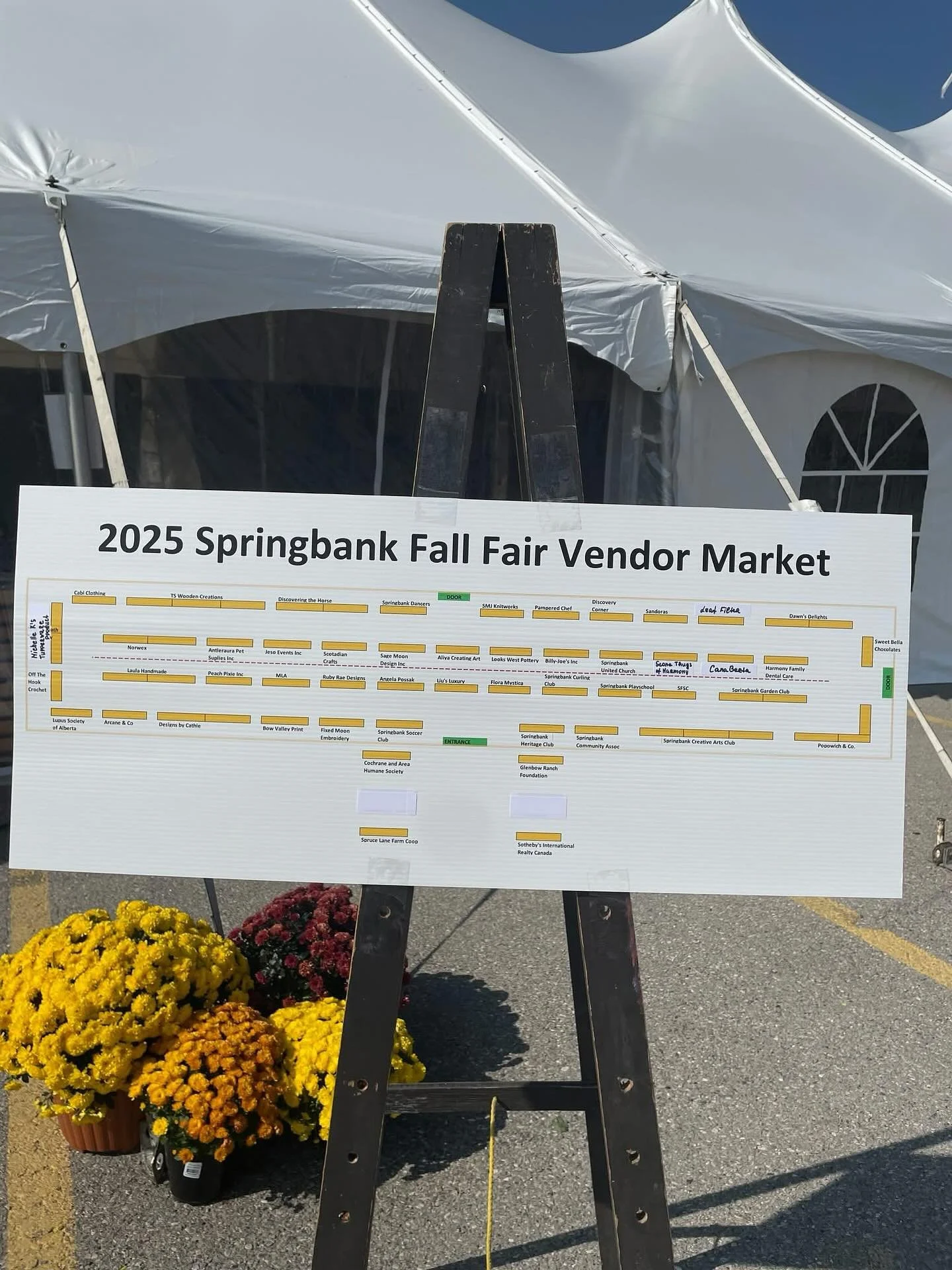 Lots of great exhibits, animals, and vendors at the Fall Fair @springbankparkforallseasons today. Go and check today until 4 PM. Was great to see some neighbours and friends today. #fallfair