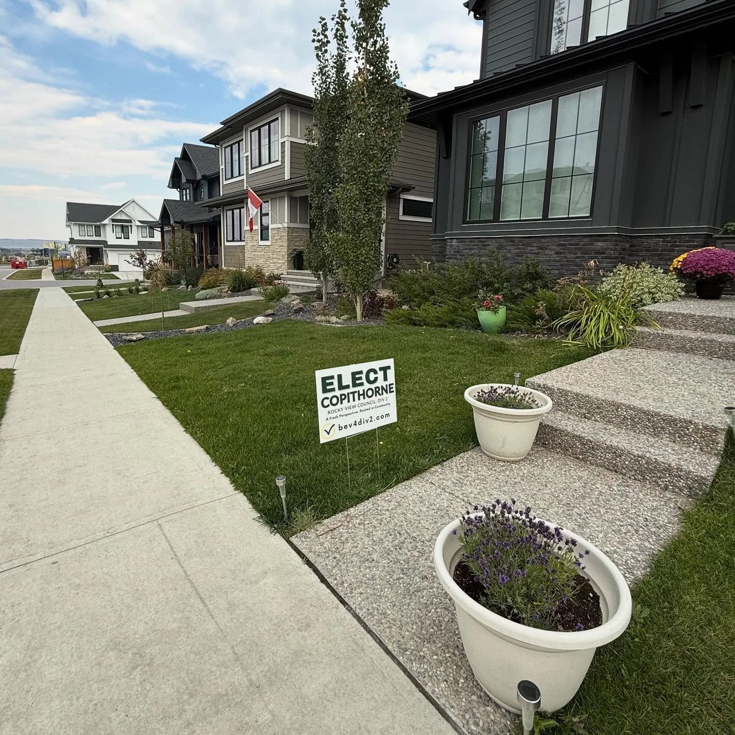 A great afternoon door knocking and connecting with my neighbours in Harmony. Thank you for sharing your concerns and real estate with me. #bev4div2 #vote4bev #harmony #rockyviewcounty #rvccouncil