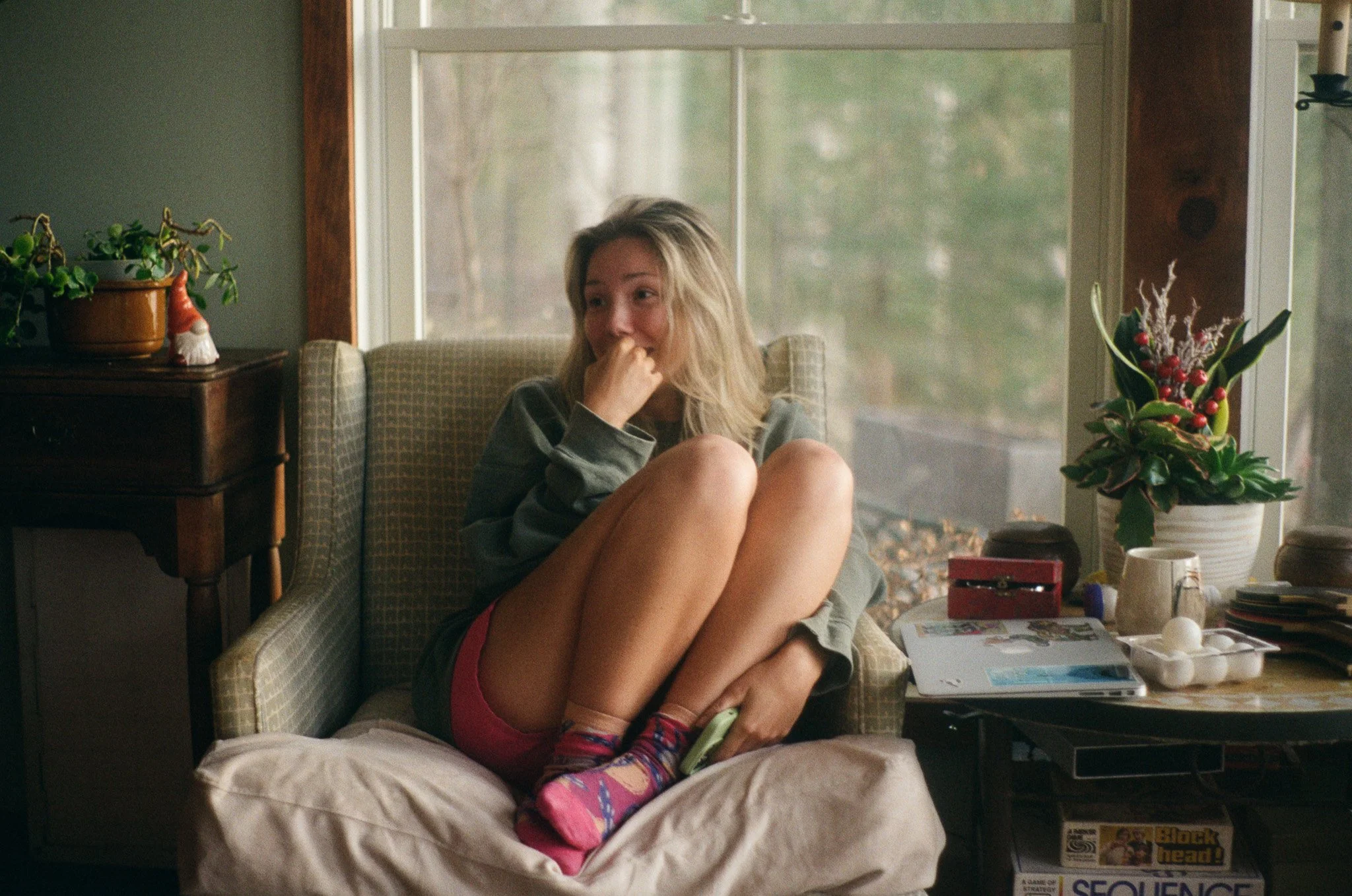 250402 Film Upstate NY Millie Kiki 27.jpg