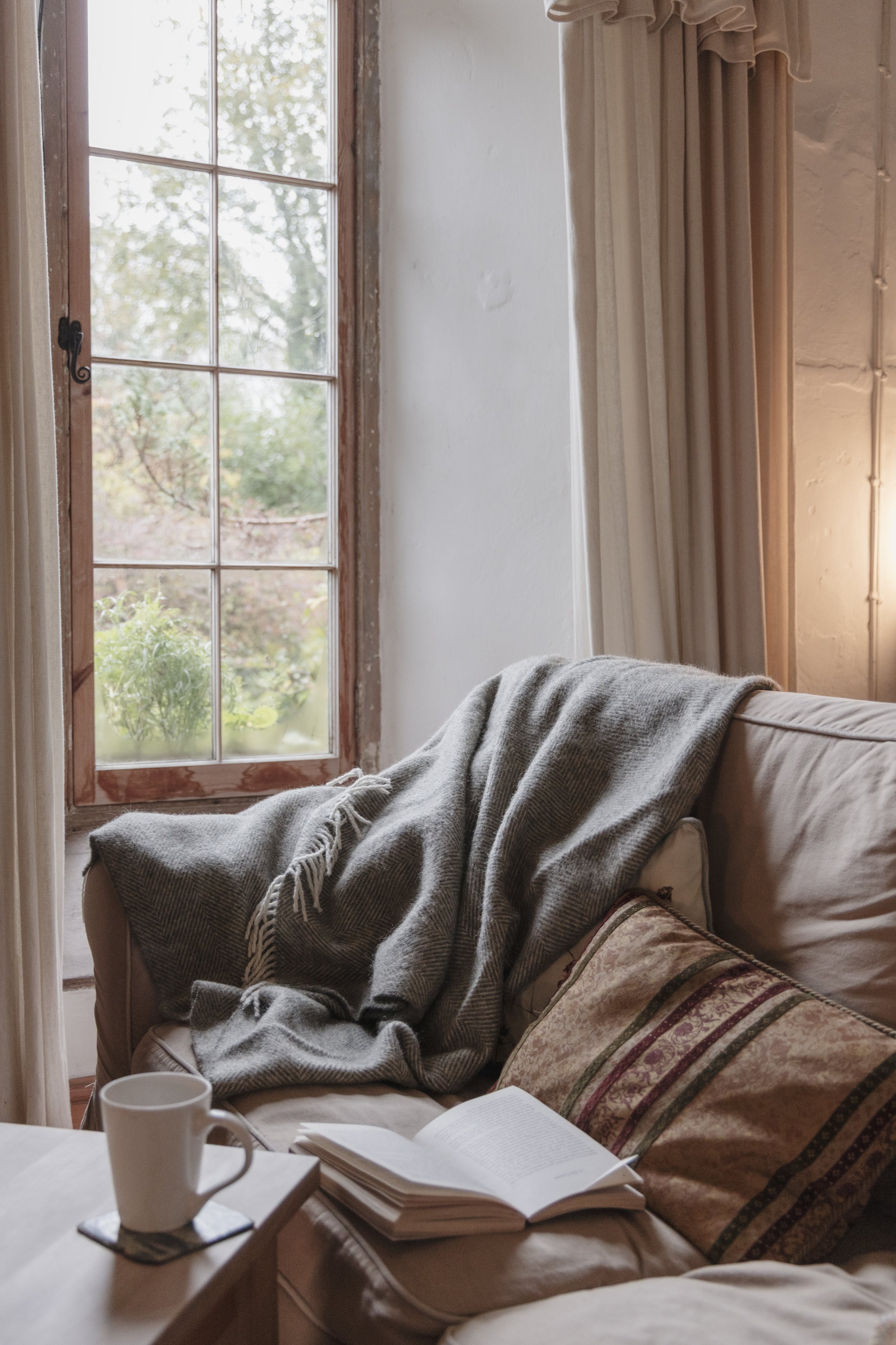 Brook Aurora - Albro Castle-35.jpg