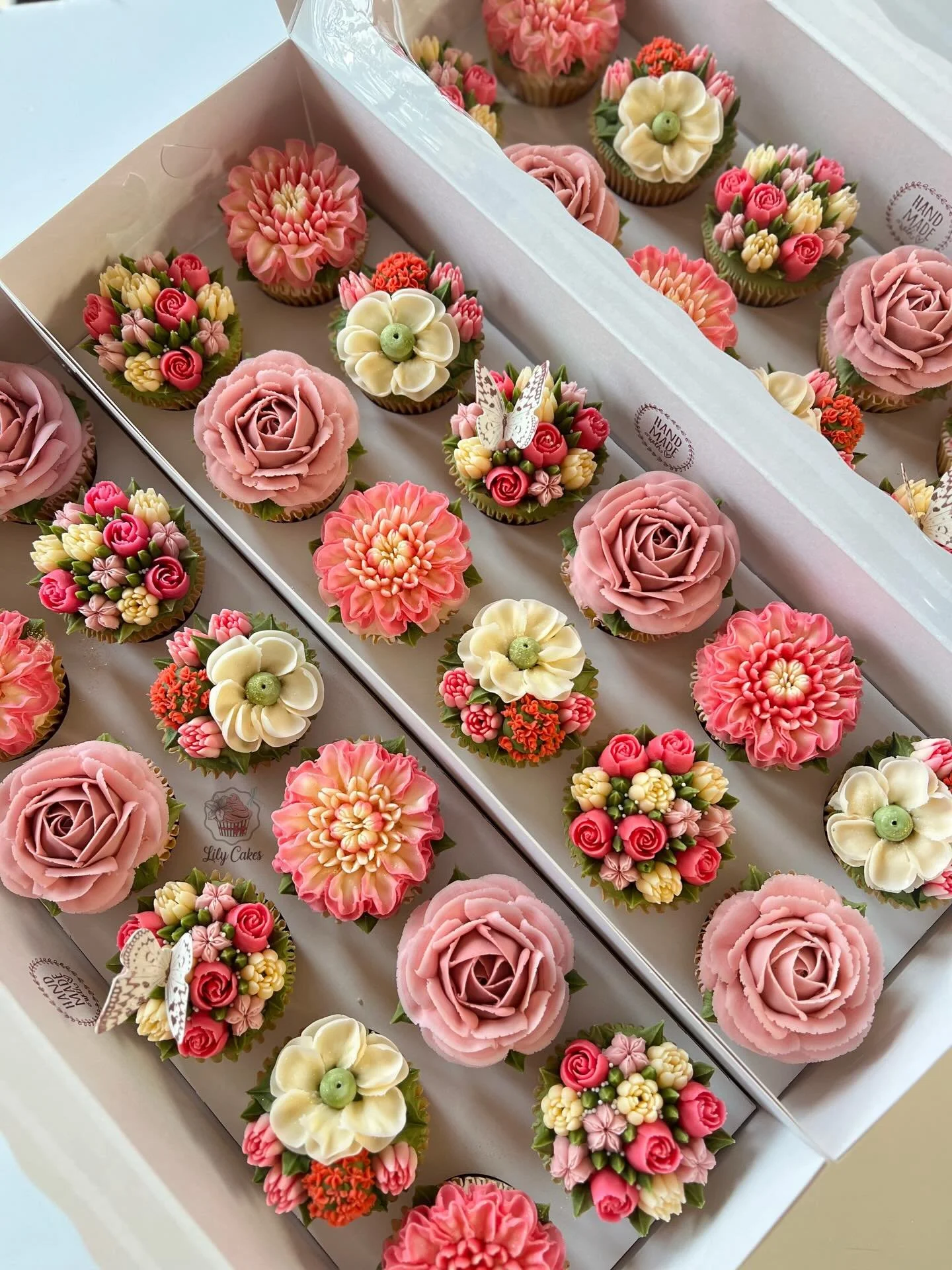 This is my third year doing this beautiful order for the Hill Creek Baptist Church ⛪️💖. 8 dozen of a pink garden. It always fills my heart with joy to have this opportunity. Thank you so much, I really appreciate it! I hope the ladies have a wonderf