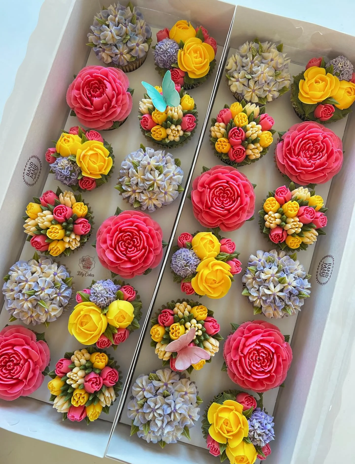 Every peaceful day has prayer behind it,
and when you really think about it, peace is often just a reminder that your prayers are working.💖🌼✨

#lilycakestylertx #buttercream #cupcakes #buttercreamflowers #flowers