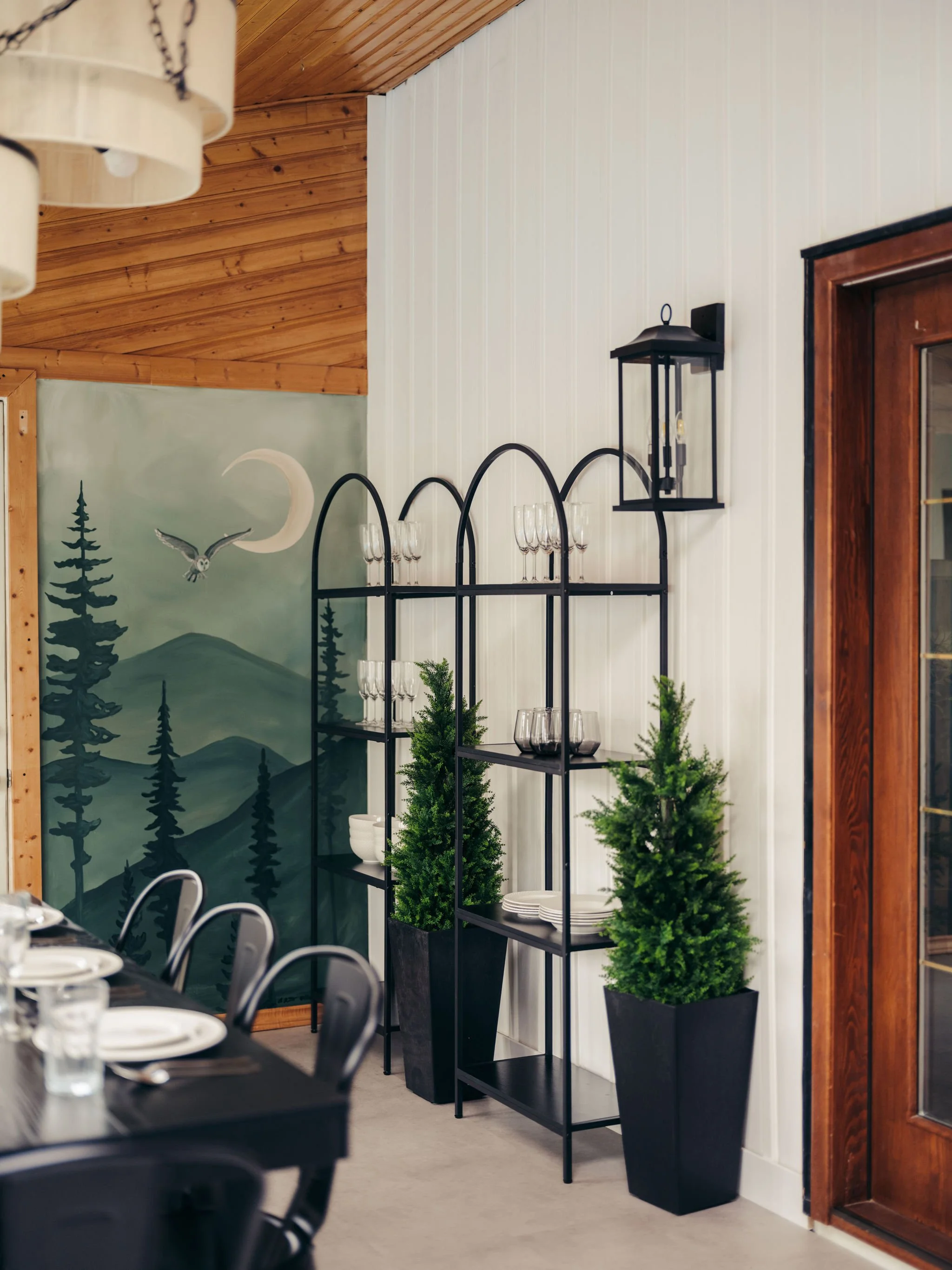 Evergreen Chateau - All Seasons room 