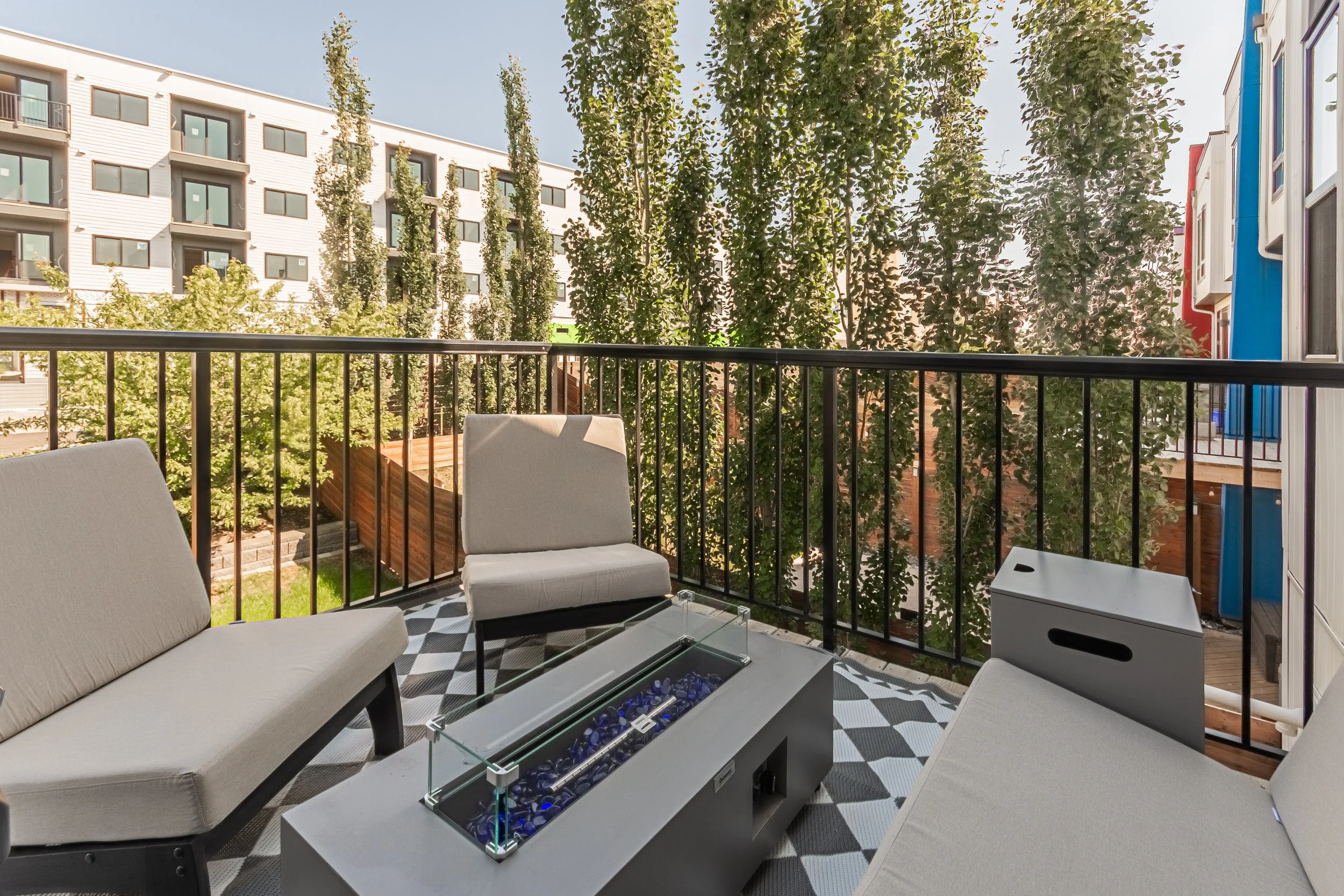 Noir Boutique Stay airbnb - Balcony