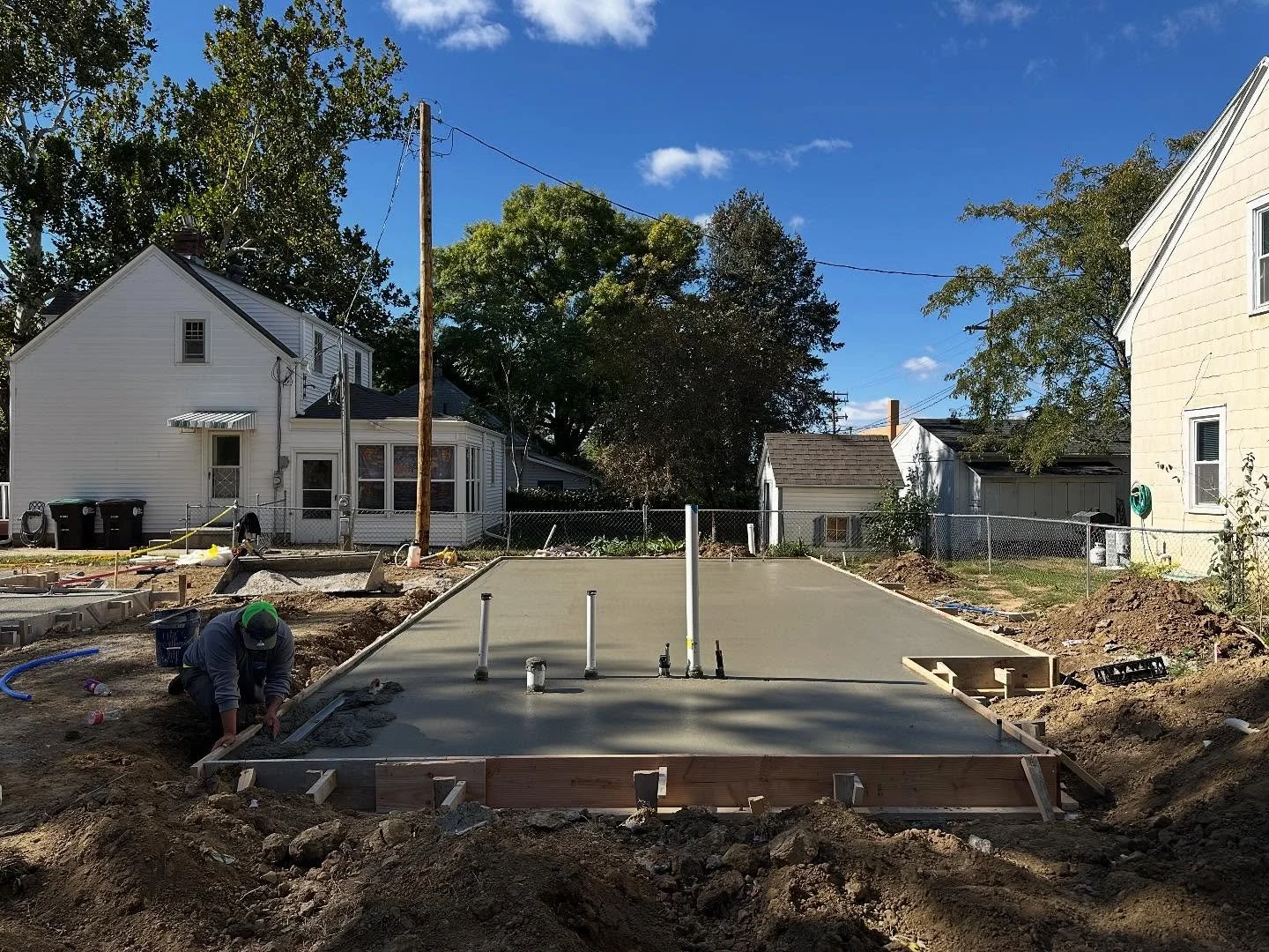 Thank you to the Metro Driveway Company crew for your amazing work on the concrete for the OurStory build in Benson! 🏠