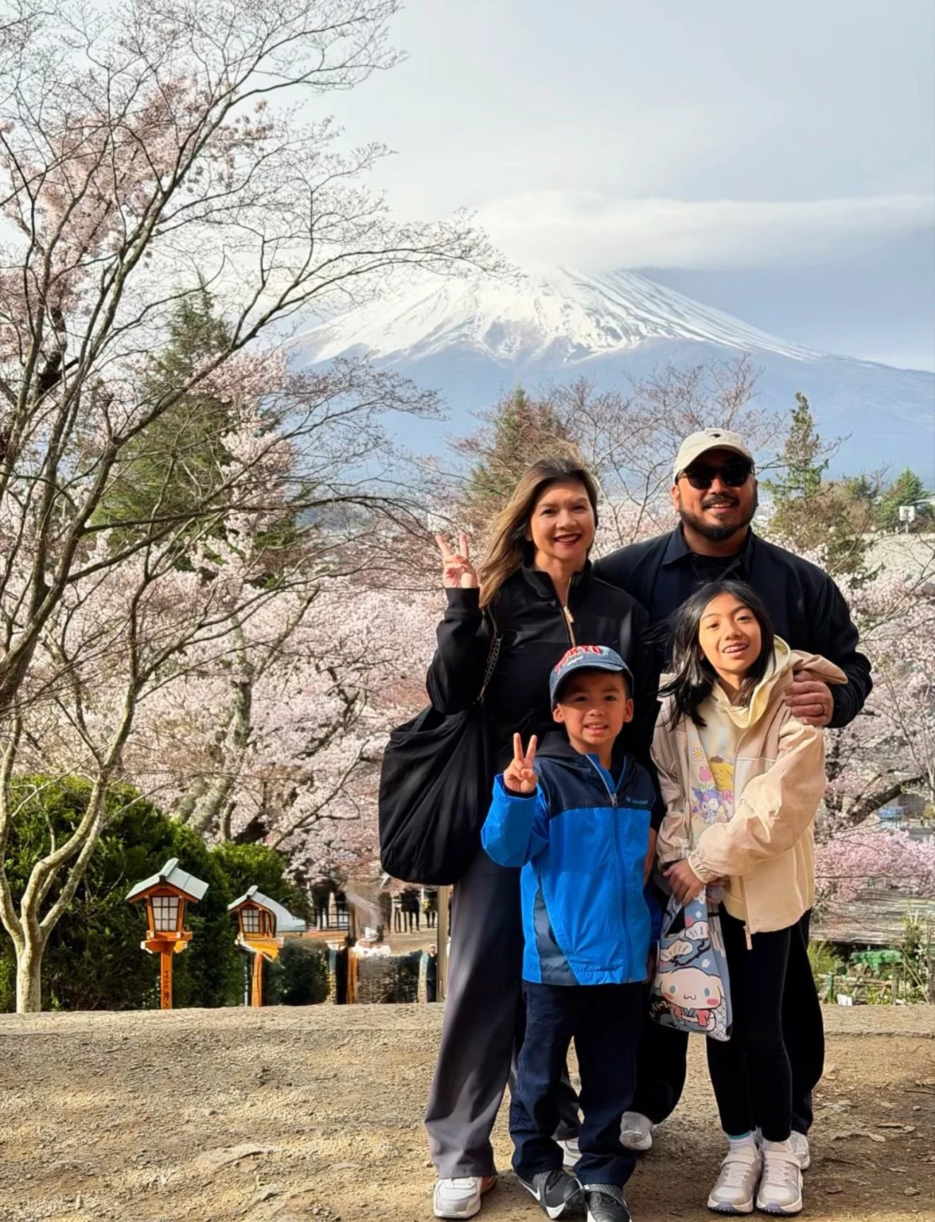 Tokyo is everything! From the peaceful views of Mt. Fuji to the nonstop energy of Shibuya Crossing, every moment felt like a different world. We ate the viral bites, got lost at @teamlab.planets and enjoyed every moment exploring Tokyo!

Big thanks t