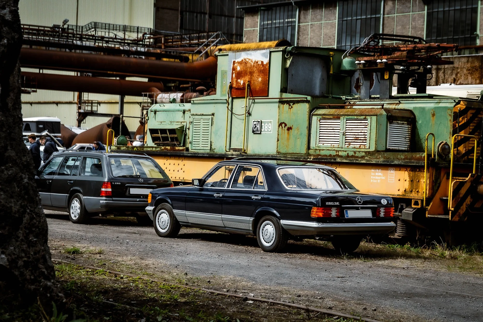 mercedes-benz-w126-s-klasse-280se-blau.jpg