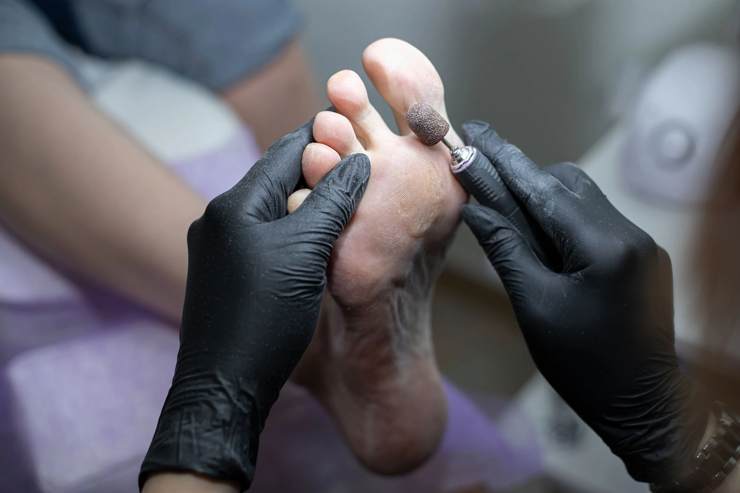 cosmetic-procedure-girl-does-pedicure-salon.jpg