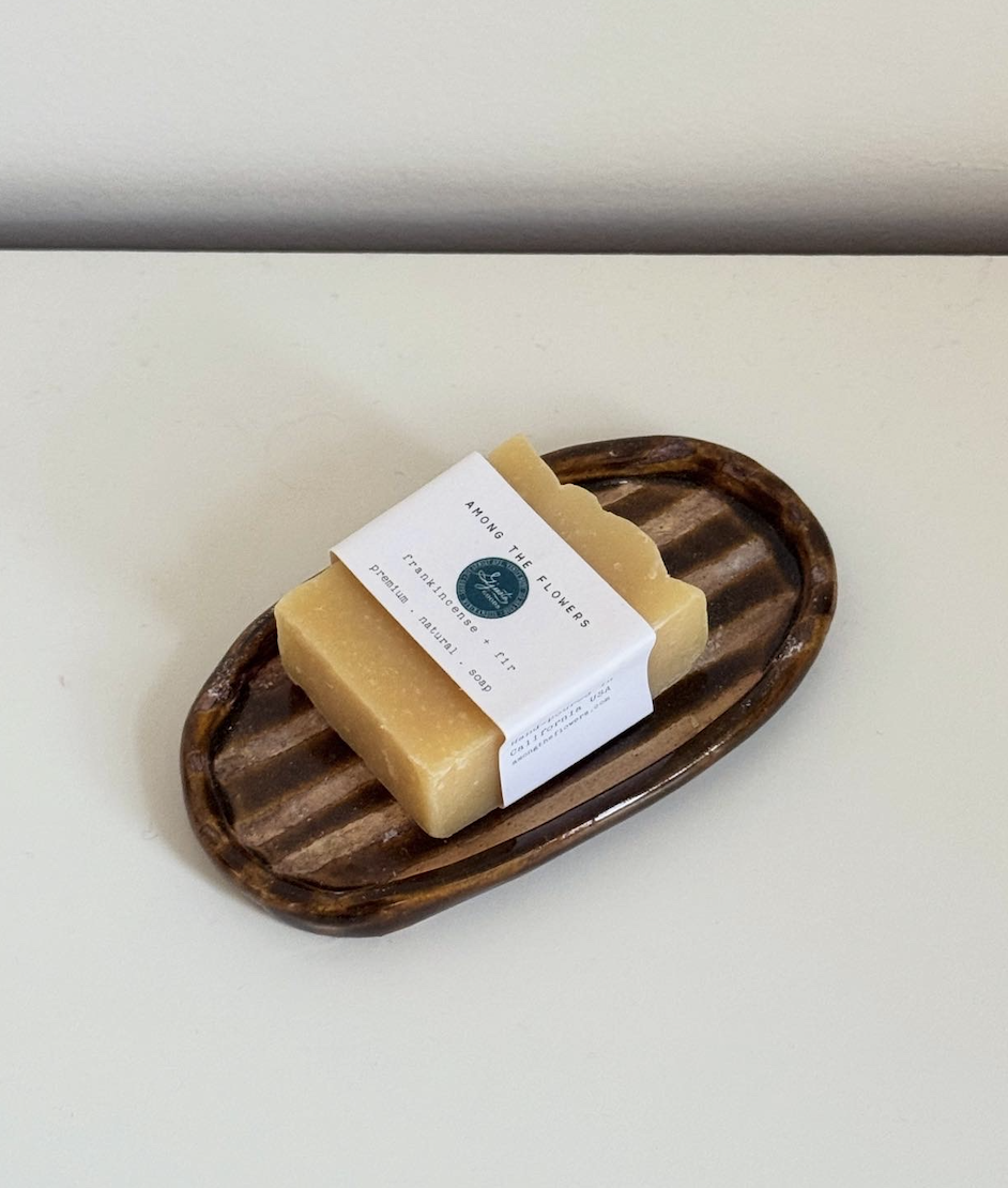 Hanmade Striped Ceramic Soap Dish