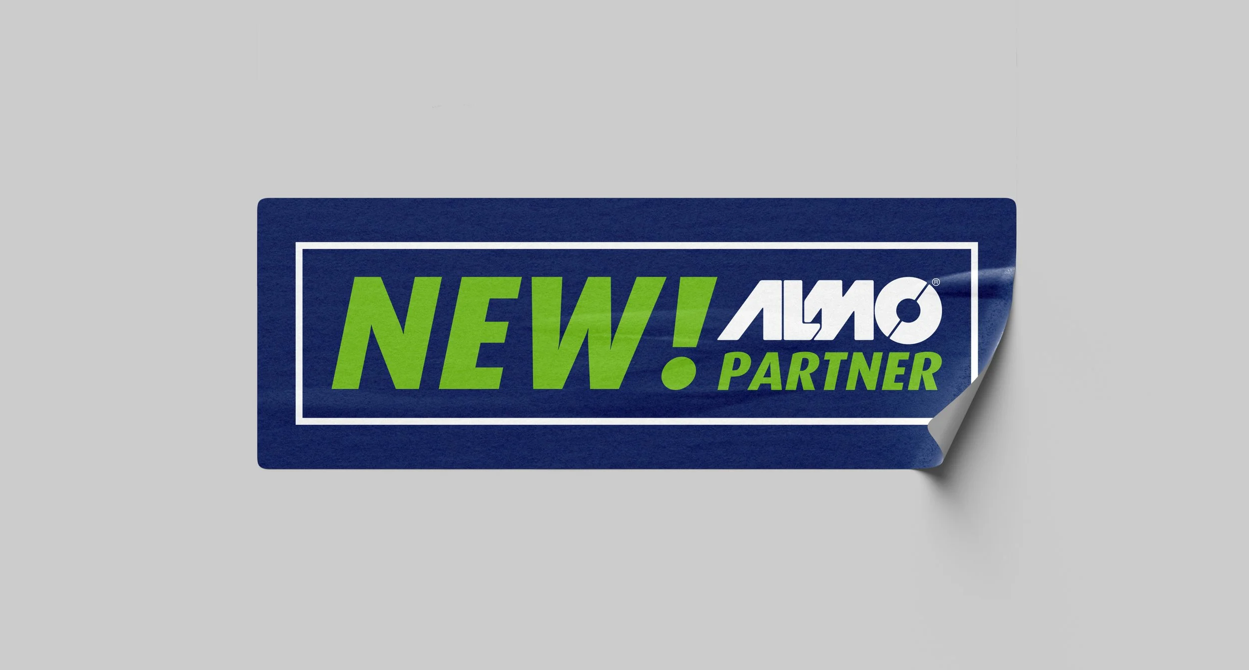 e4_almo-partner_Rectangle_Sticker_Mockup_2_v2.jpg