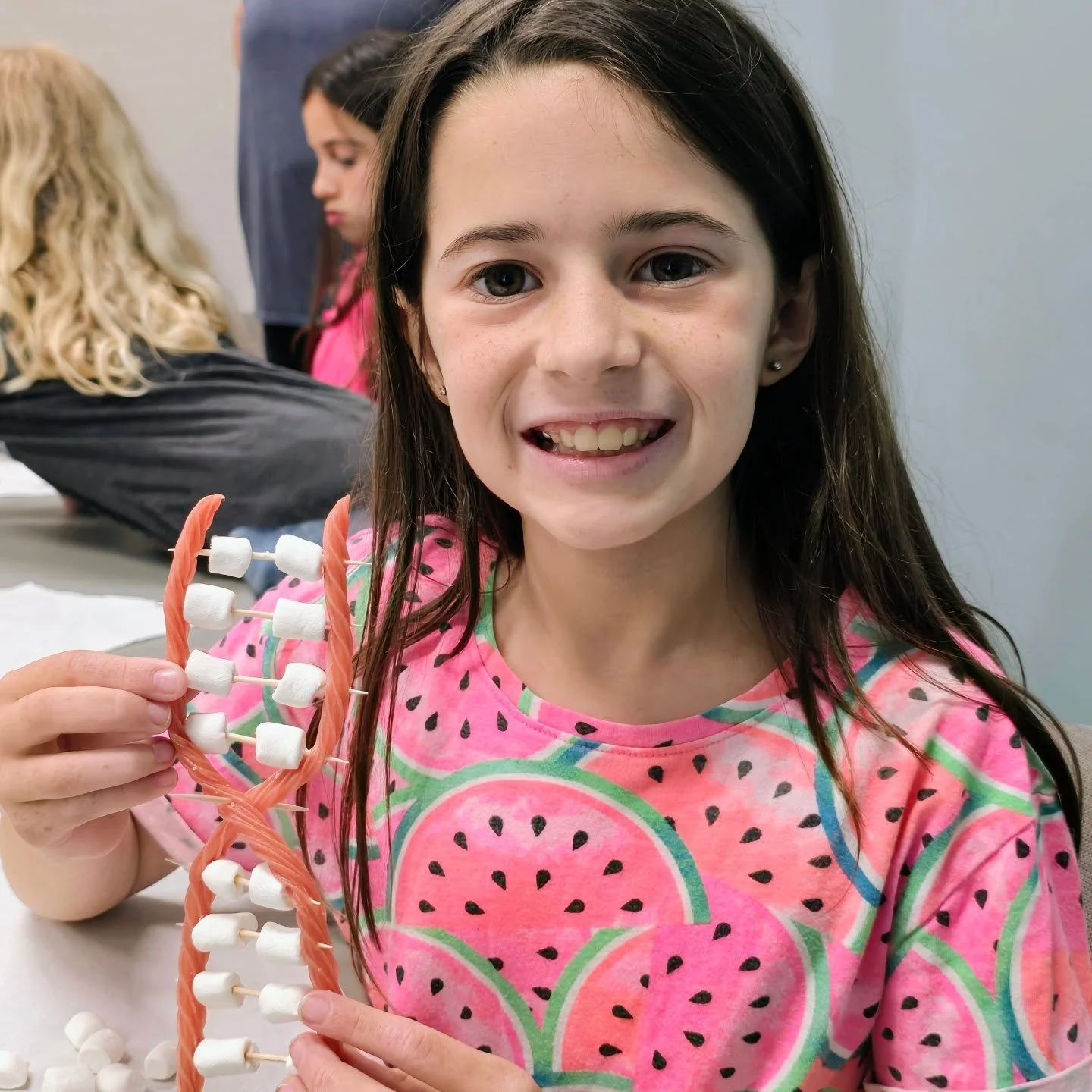 In week 23, science extracted strawberry DNA and even made DNA structures using yummy ingredients! π