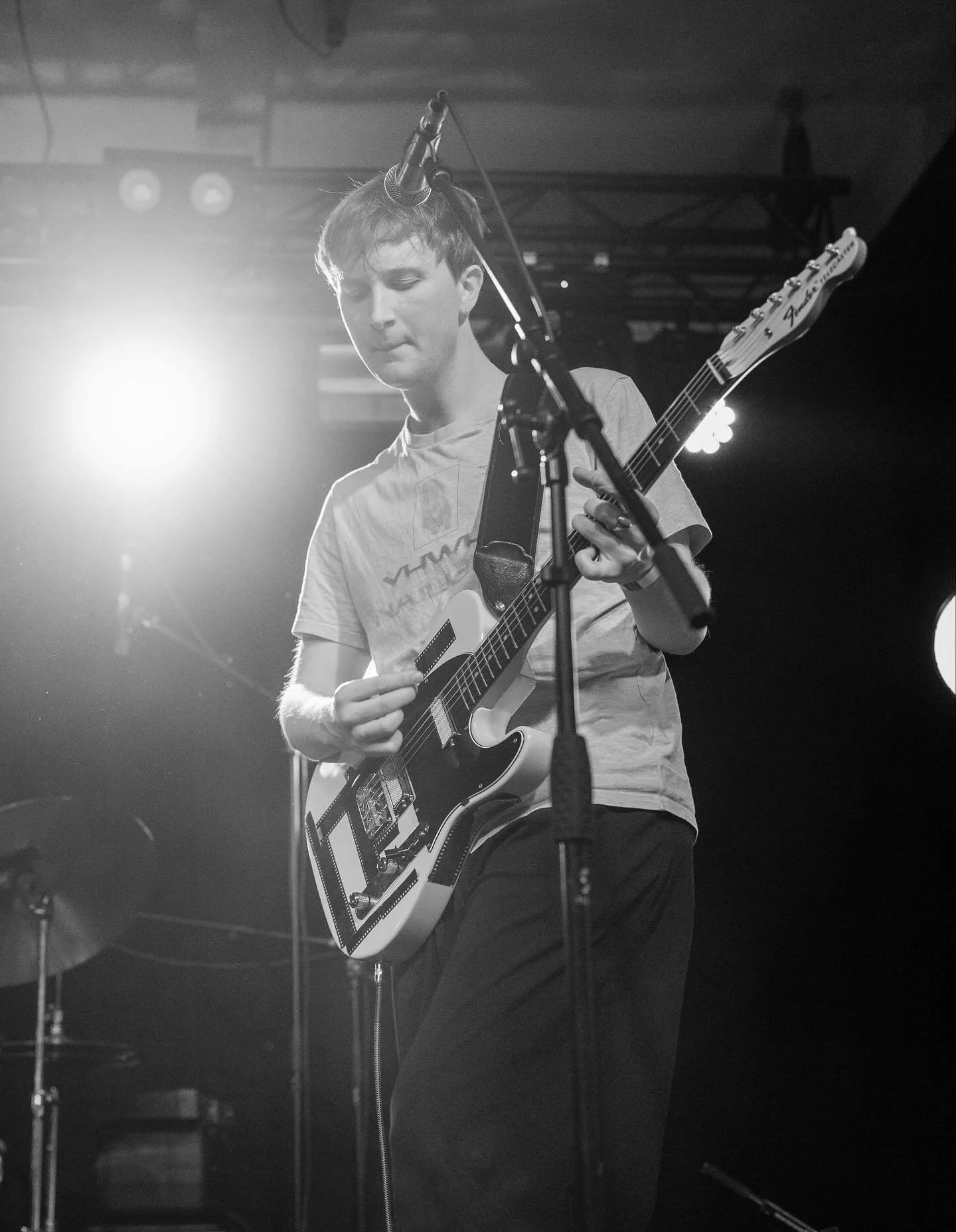 @doveellis_ closing the night @93feeteast at DOUBLE EXPOSURE

Photography by - 
@isabelledohmen.art 
@george_colllins 
@sylvan.newton