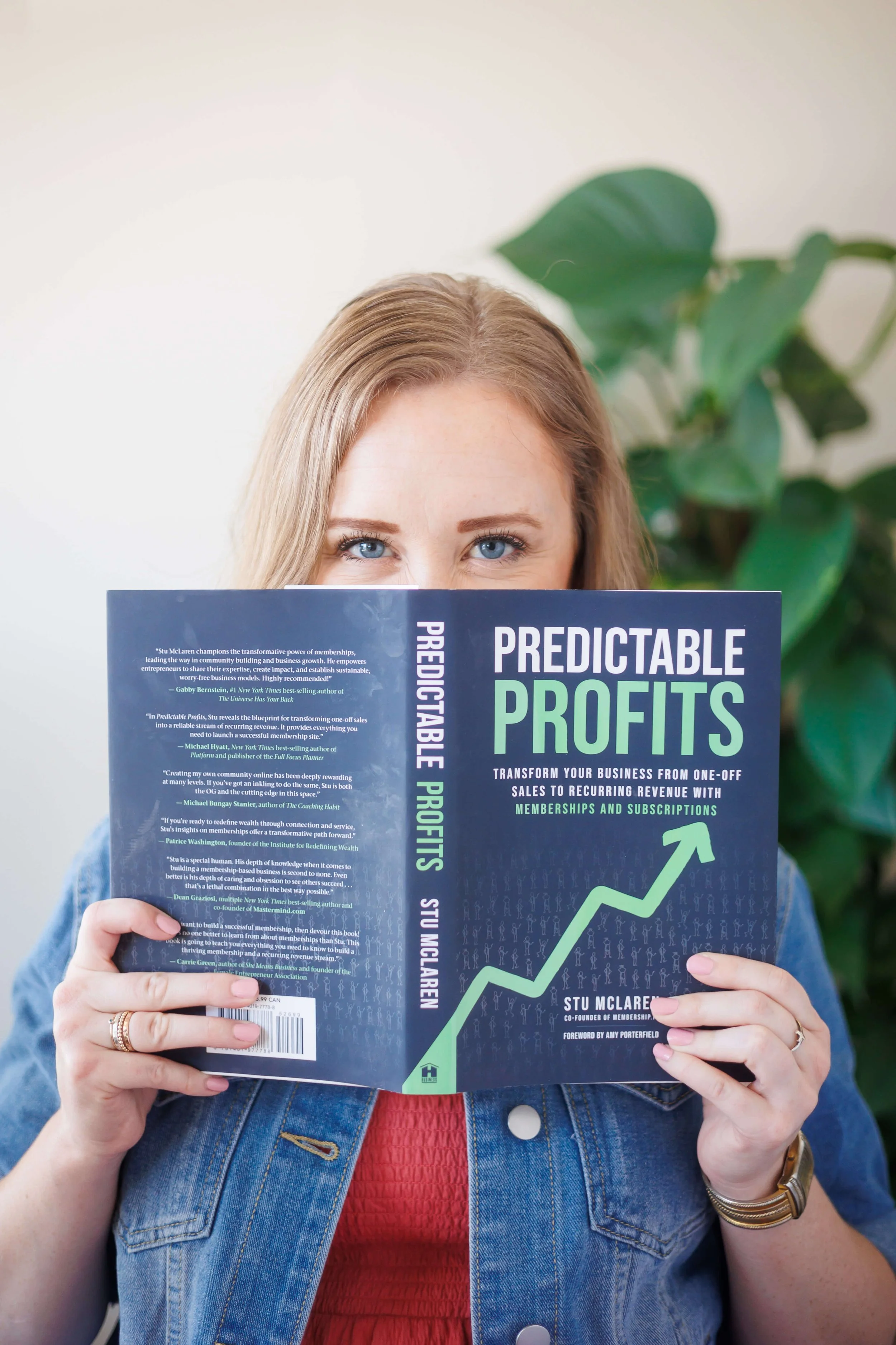 How to Create Monthly Recurring Revenue for Your Online Business