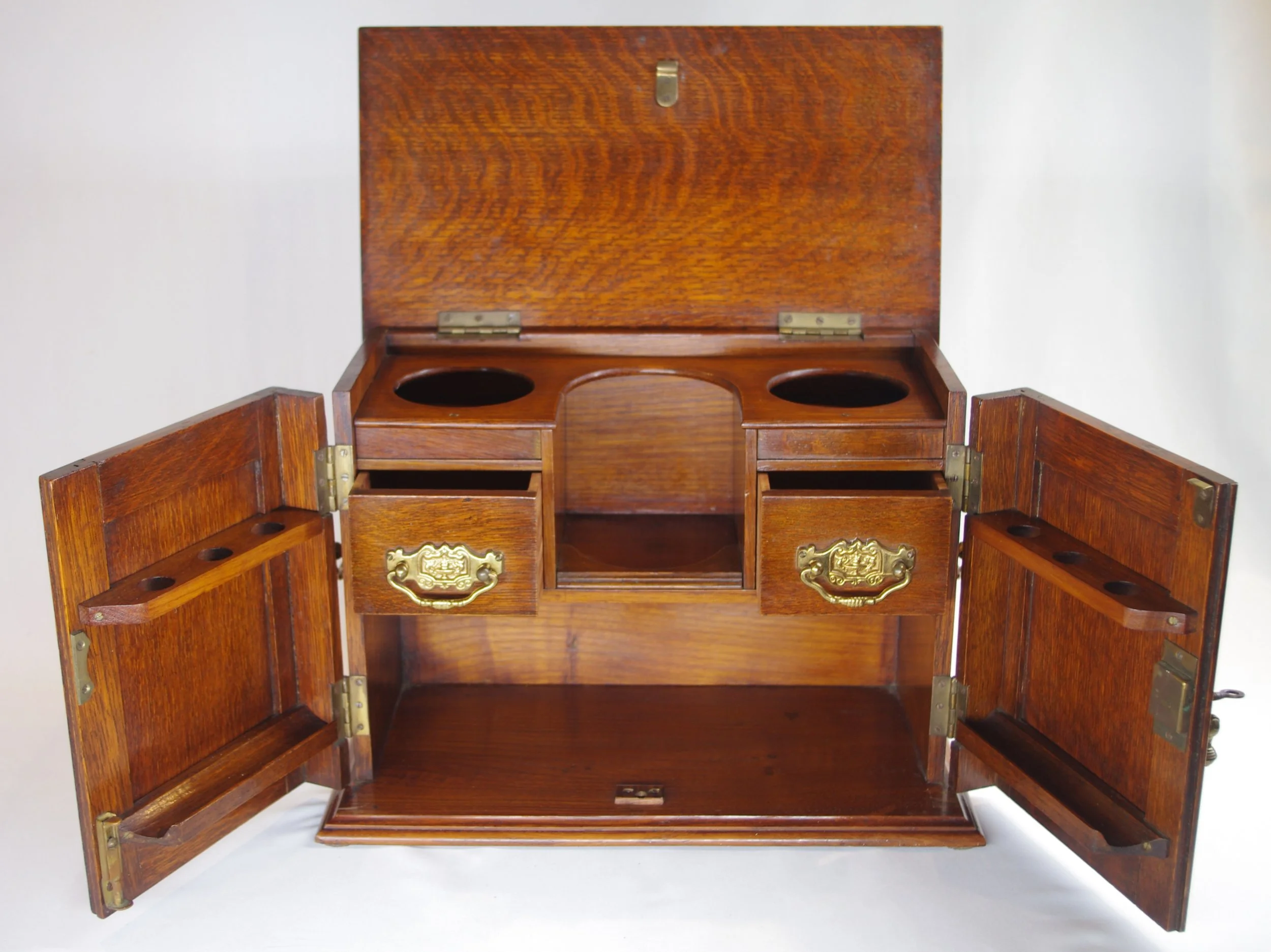 Antique Box 3.JPG