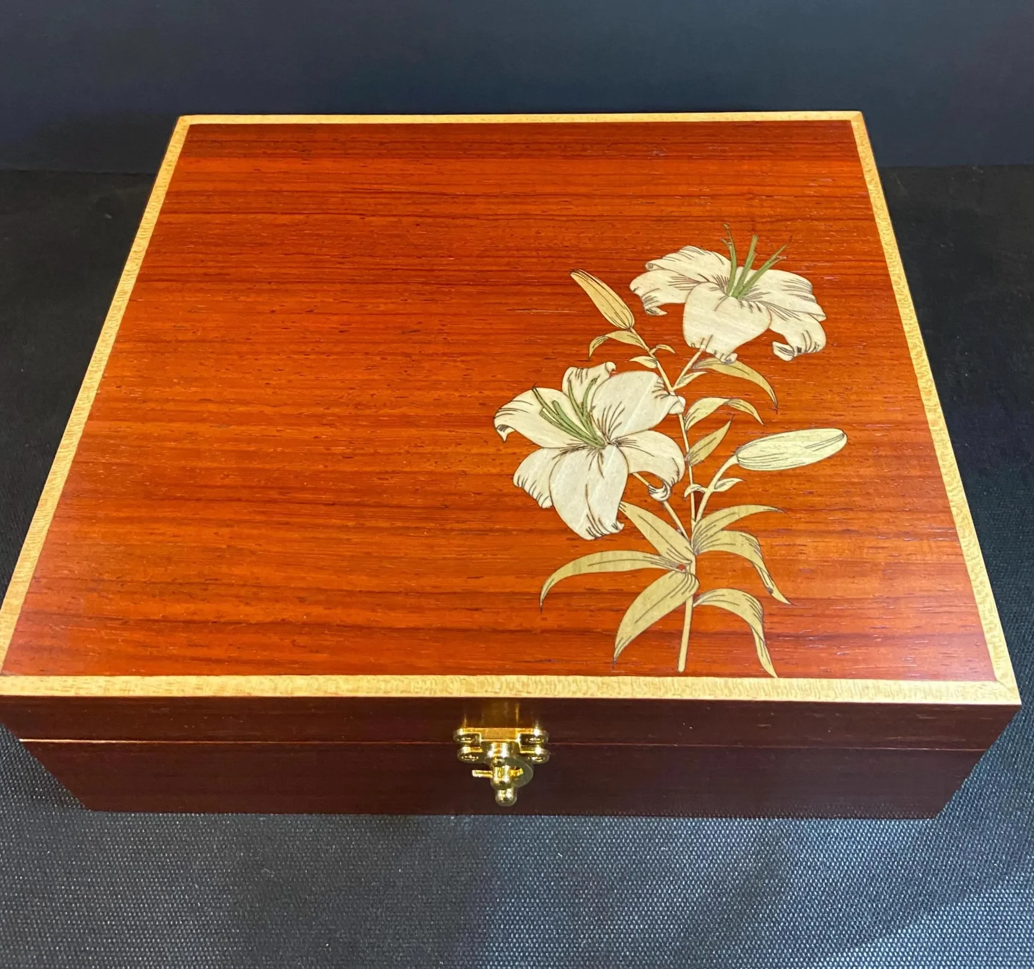 Paduak Lilies 3.webp