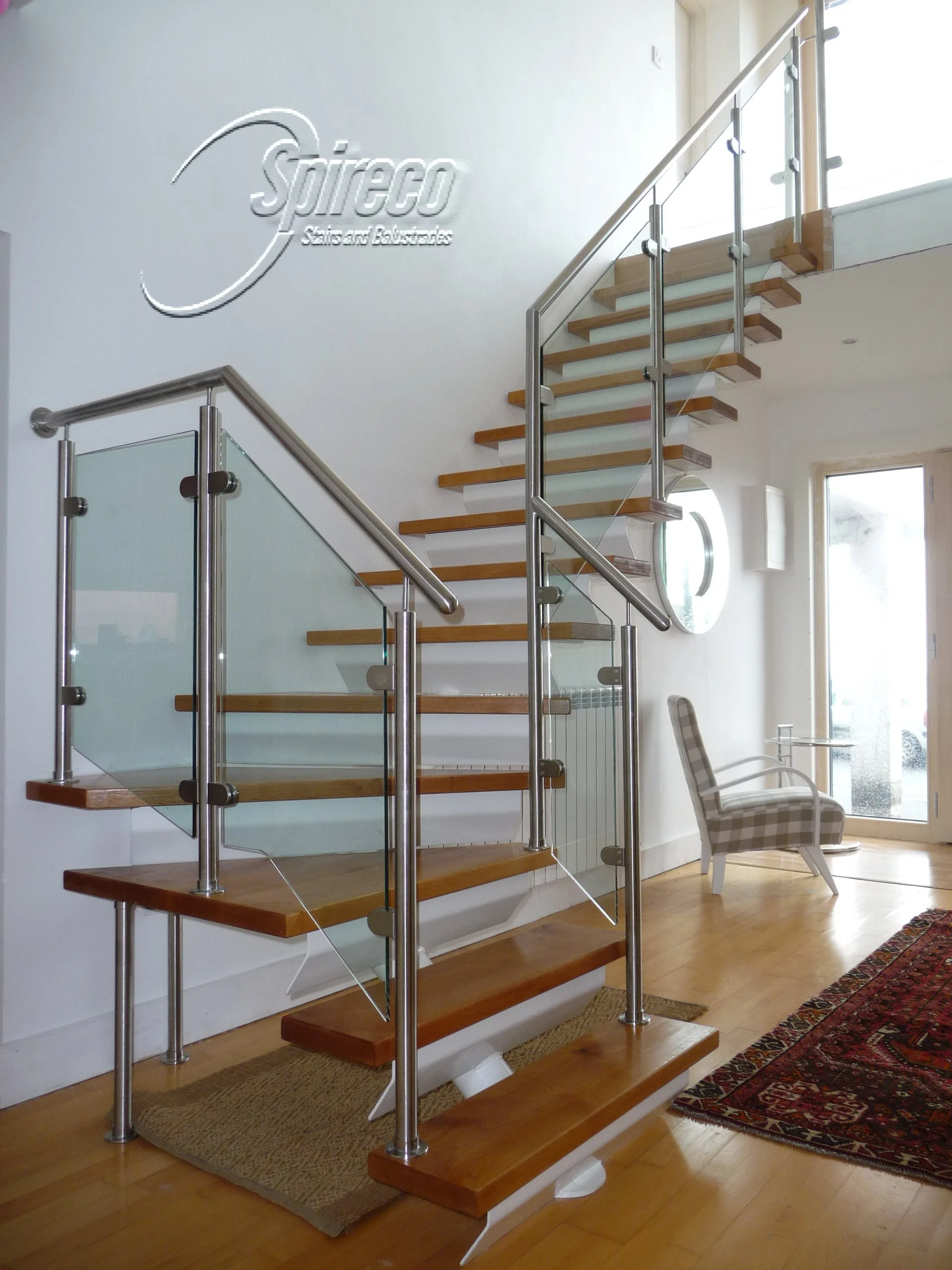 ‘Dunbo Clipper’ Stairs with Alder Treads.
Clipper Stairs with Alder Treads and Stainless Steel Balustrades and Glass Balustrade.