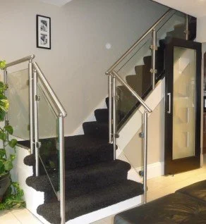 ‘Oaklands’ Stainless Steel & Glass Balustrade.
Stainless Steel & Glass Balustrade on timber stairs.