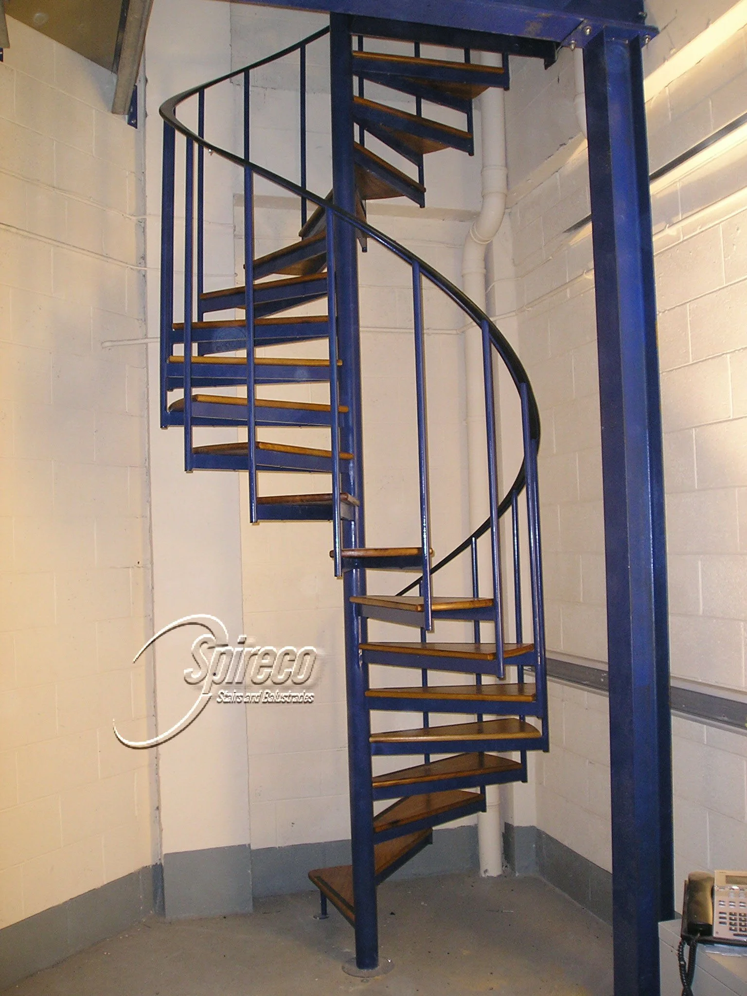 ‘Warehouse’ Model Spiral Stairs.
Steel framed Spiral Stairs with Hardwood treads.