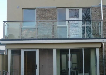 ‘Fairview’ Stainless Steel & Glass Balustrade.
Stainless Steel & Glass Balustrade with Toughened Glass Infill.
