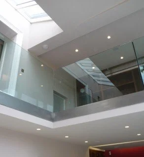 ‘Palmerston’ Spectral & Glass Balustrade.
Cantilever Glass Balustrade set in Stainless Steel Channel Fascia.