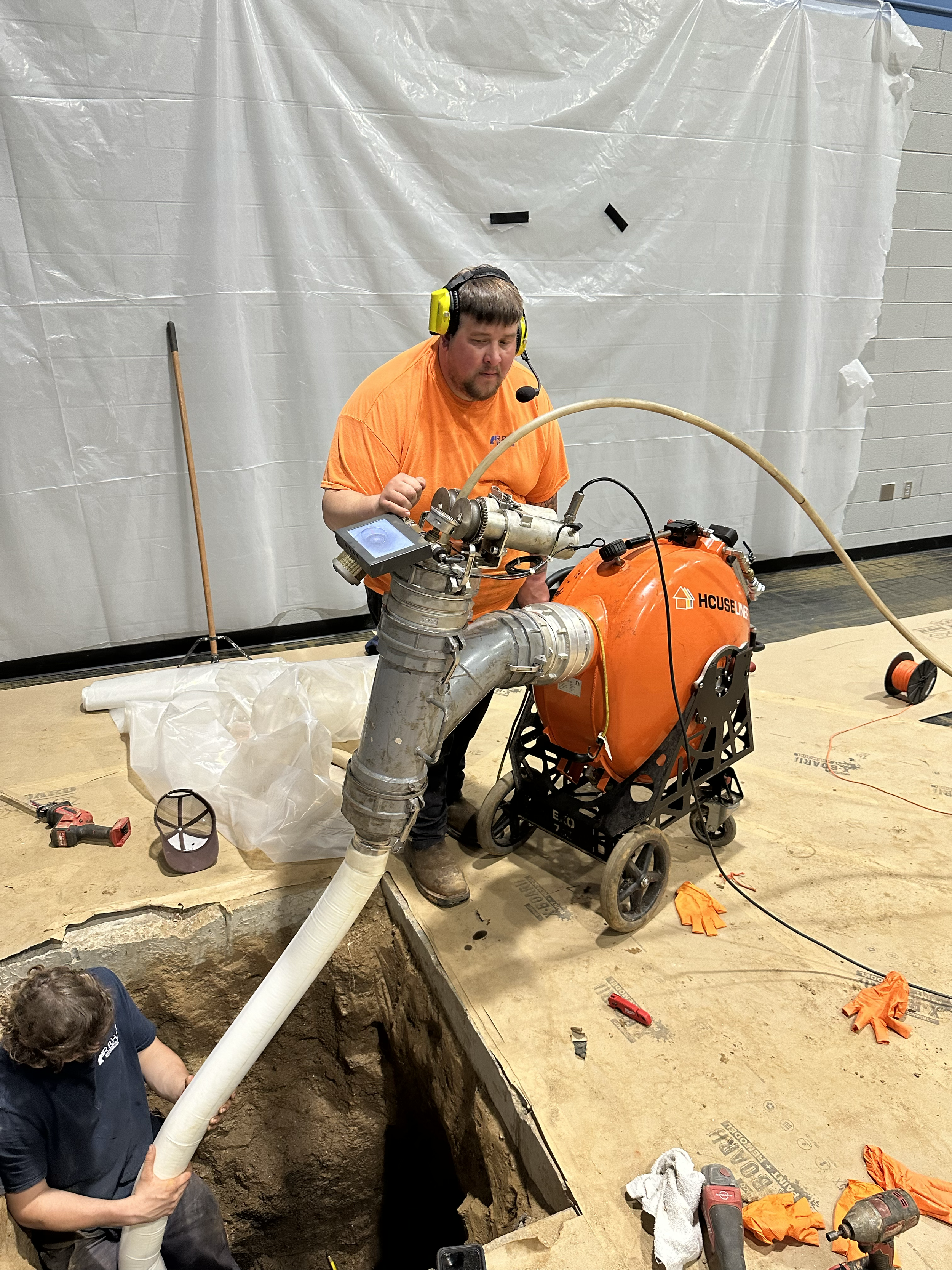 REVOLUTIONIZING PLUMBING: THE ULTIMATE GUIDE TO TRENCHLESS PIPE LINING