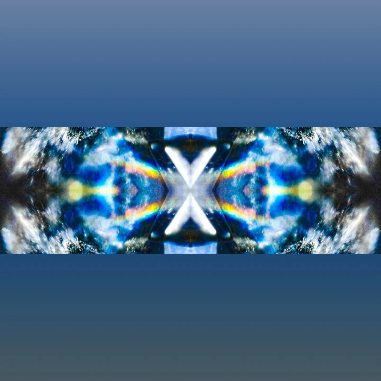 Quartz macro photography, mirrored twice
"Crossroad"