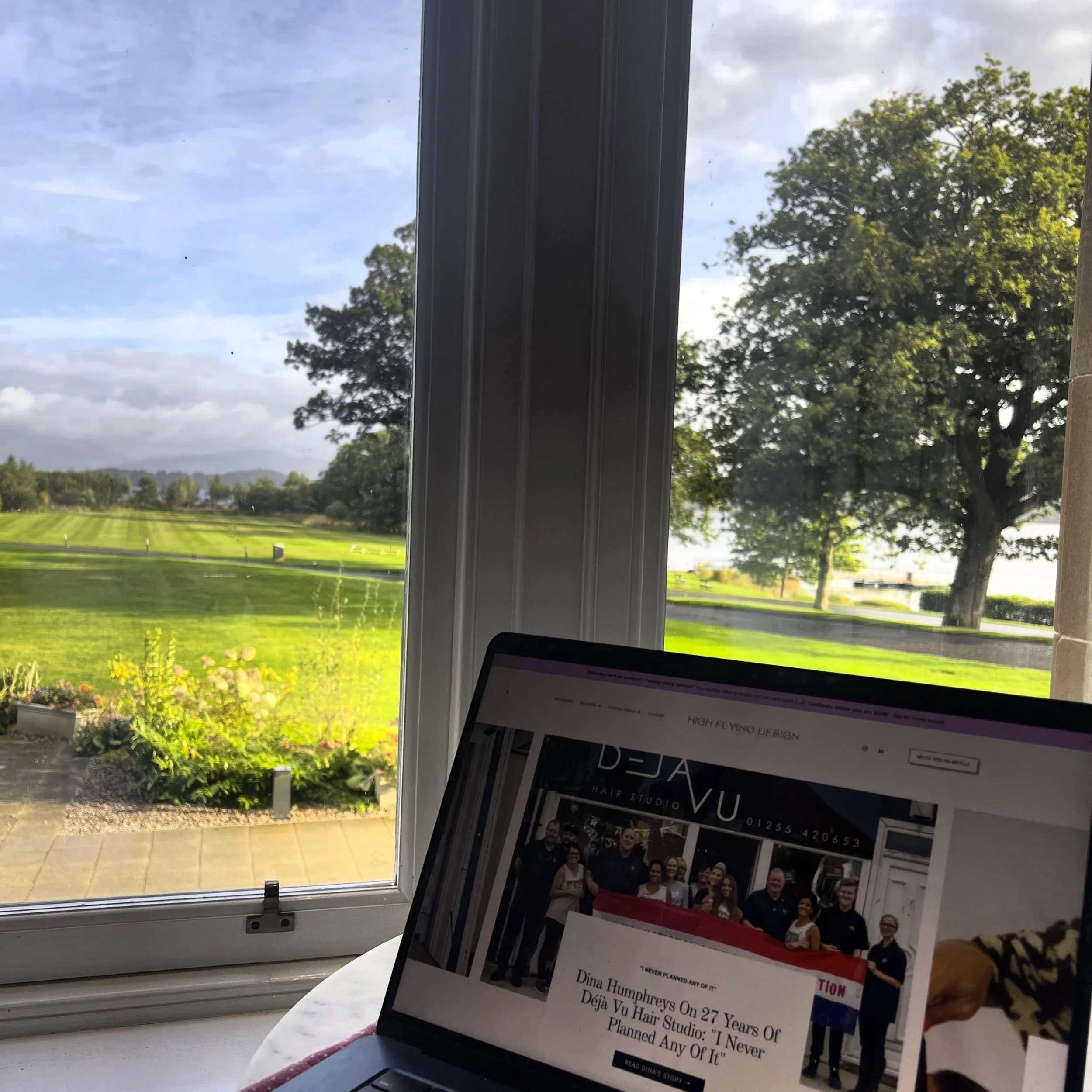 I spent the last week in Scotland for my cousin's wedding at @boturichcastle, with my out of office (mostly) on.

If it wasn't for the wedding, I don't think I'd ever have found my way to Loch Lomond. I'm so glad I did. It's the most beautiful place 