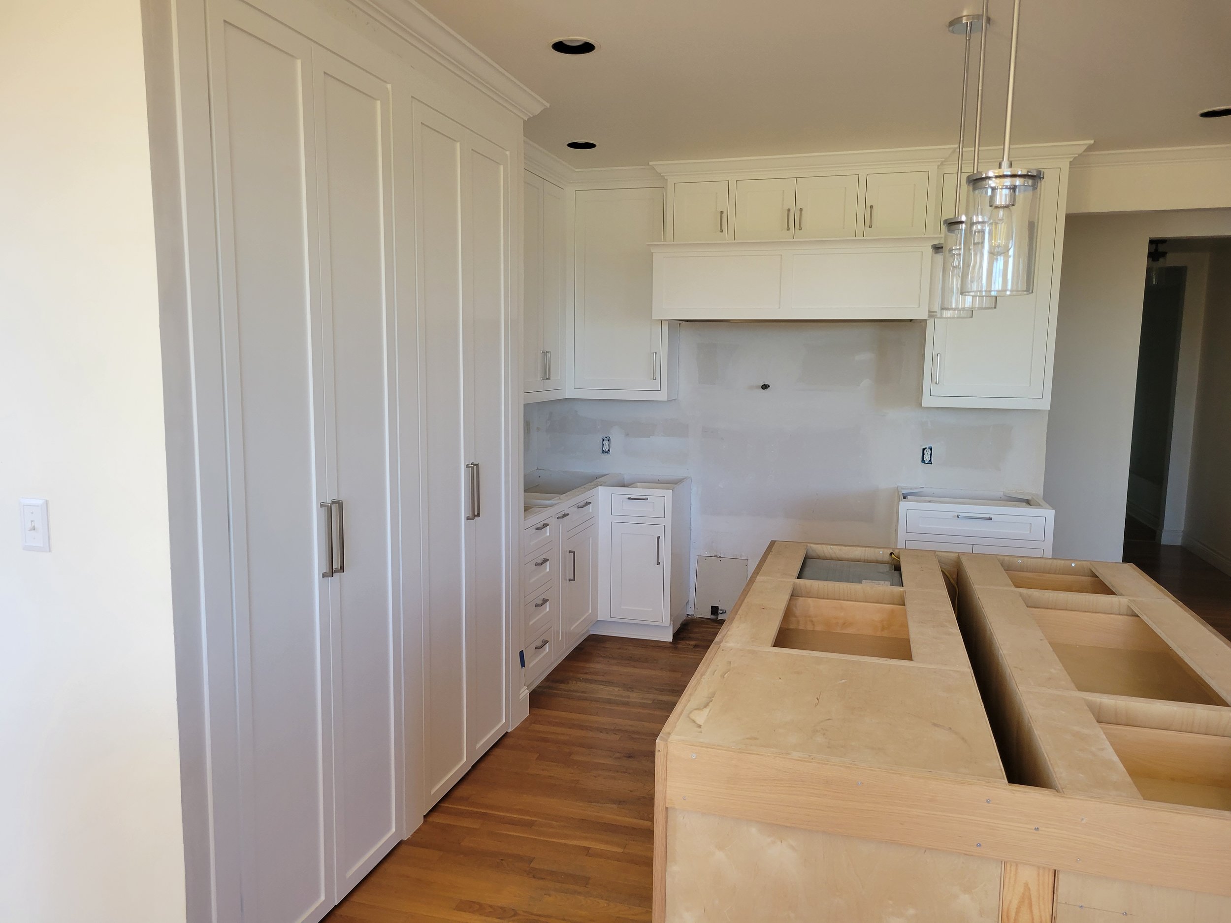 Kitchen 2.jpg