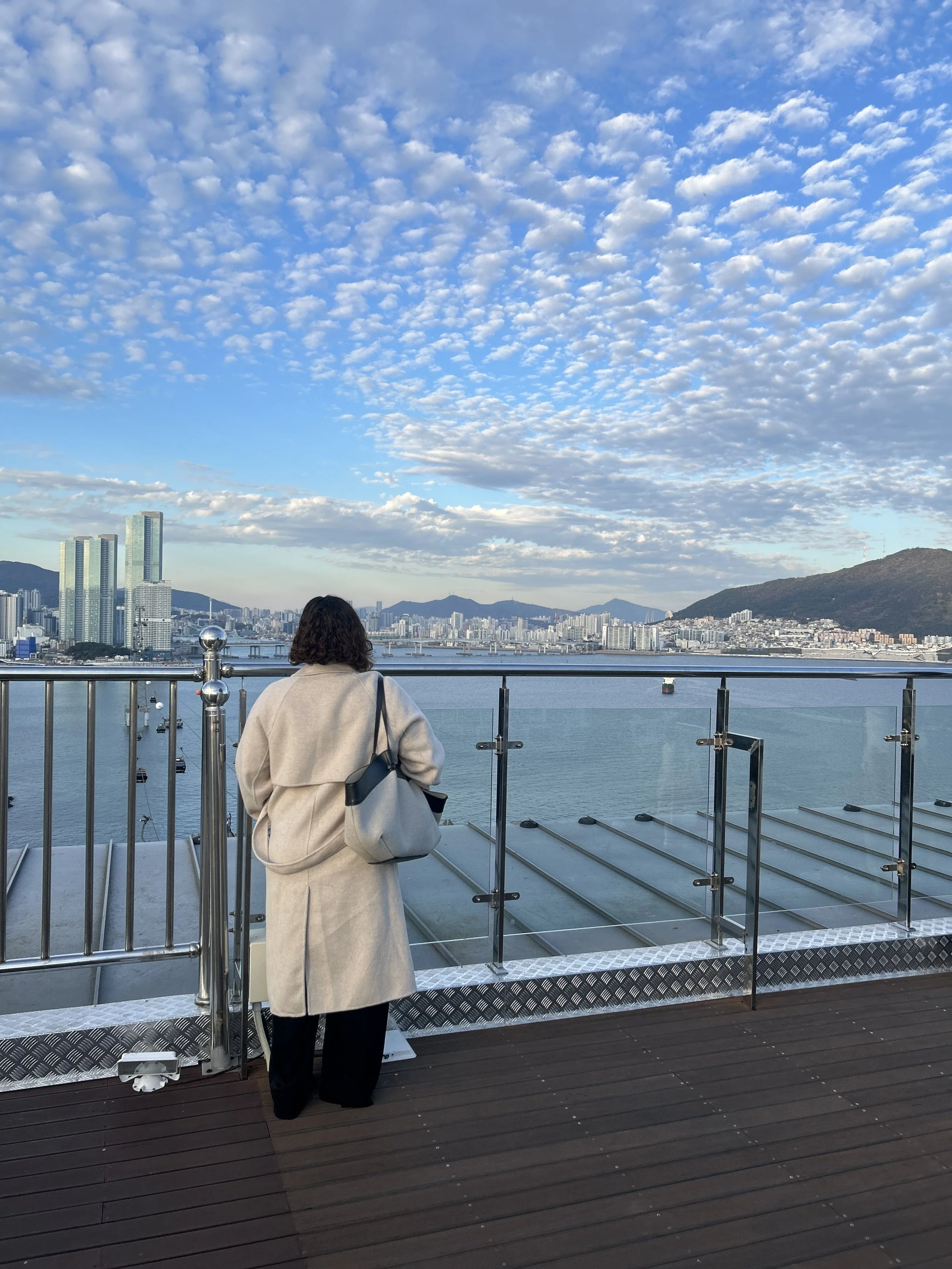 While You Wait, They Scale: How Financial Architecture Compresses the Competition