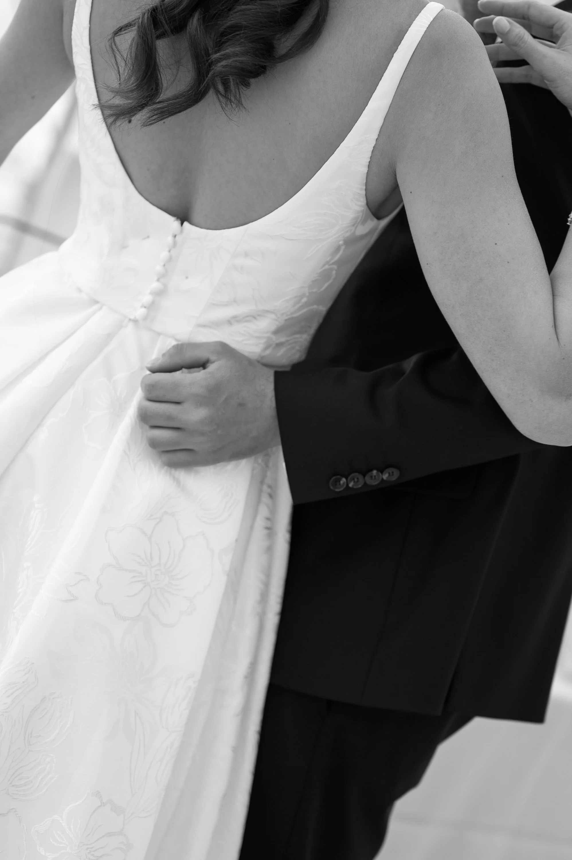 bridal-couple-black-and-white-initimate-shot.jpg