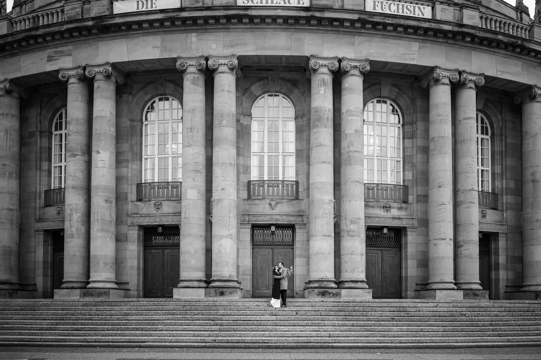 stuttgart-oper-brautpaar-shooting.jpg