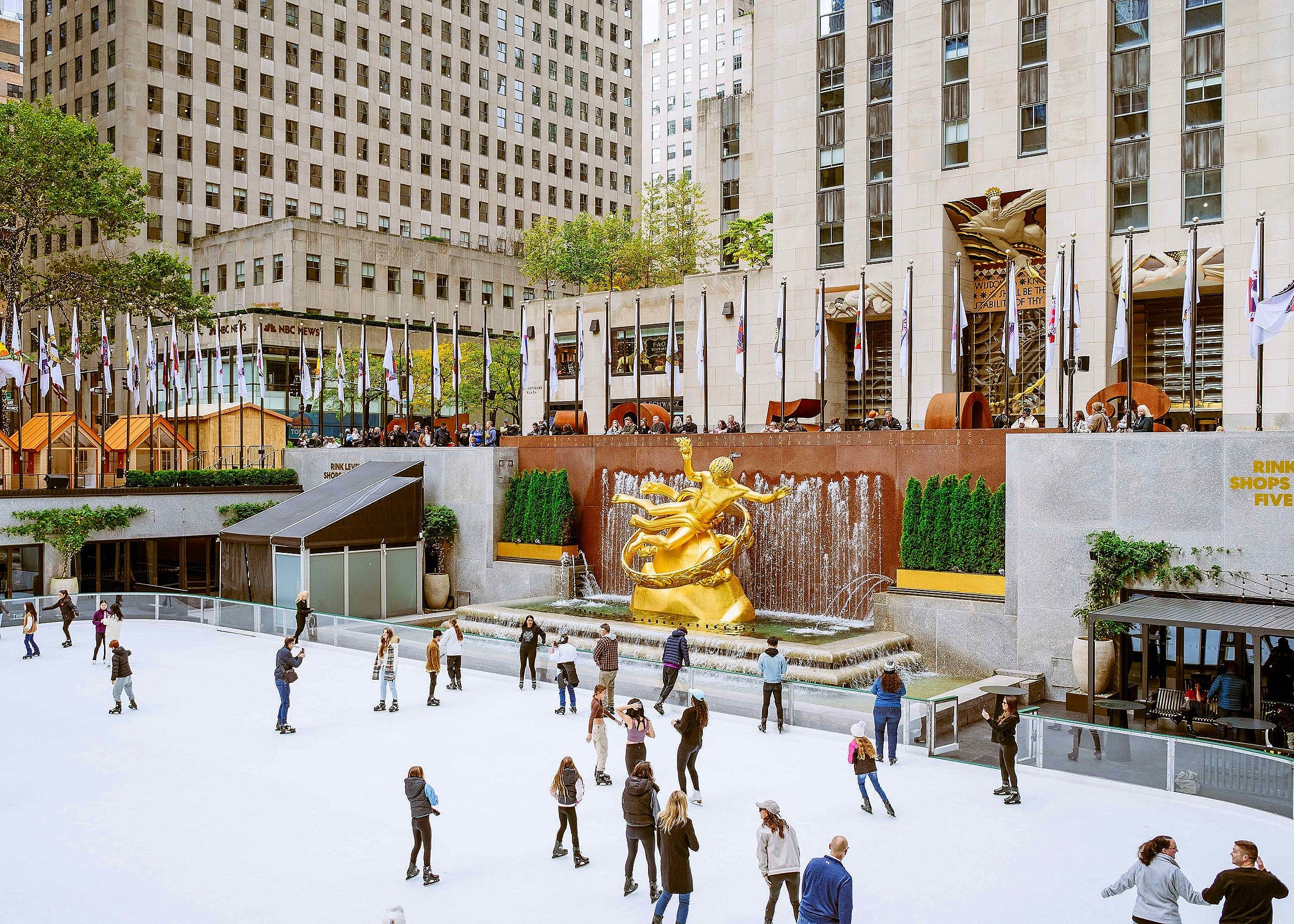 daec34f44a6bfeee431789628ed7879f-Rockefeller+Center.jpg