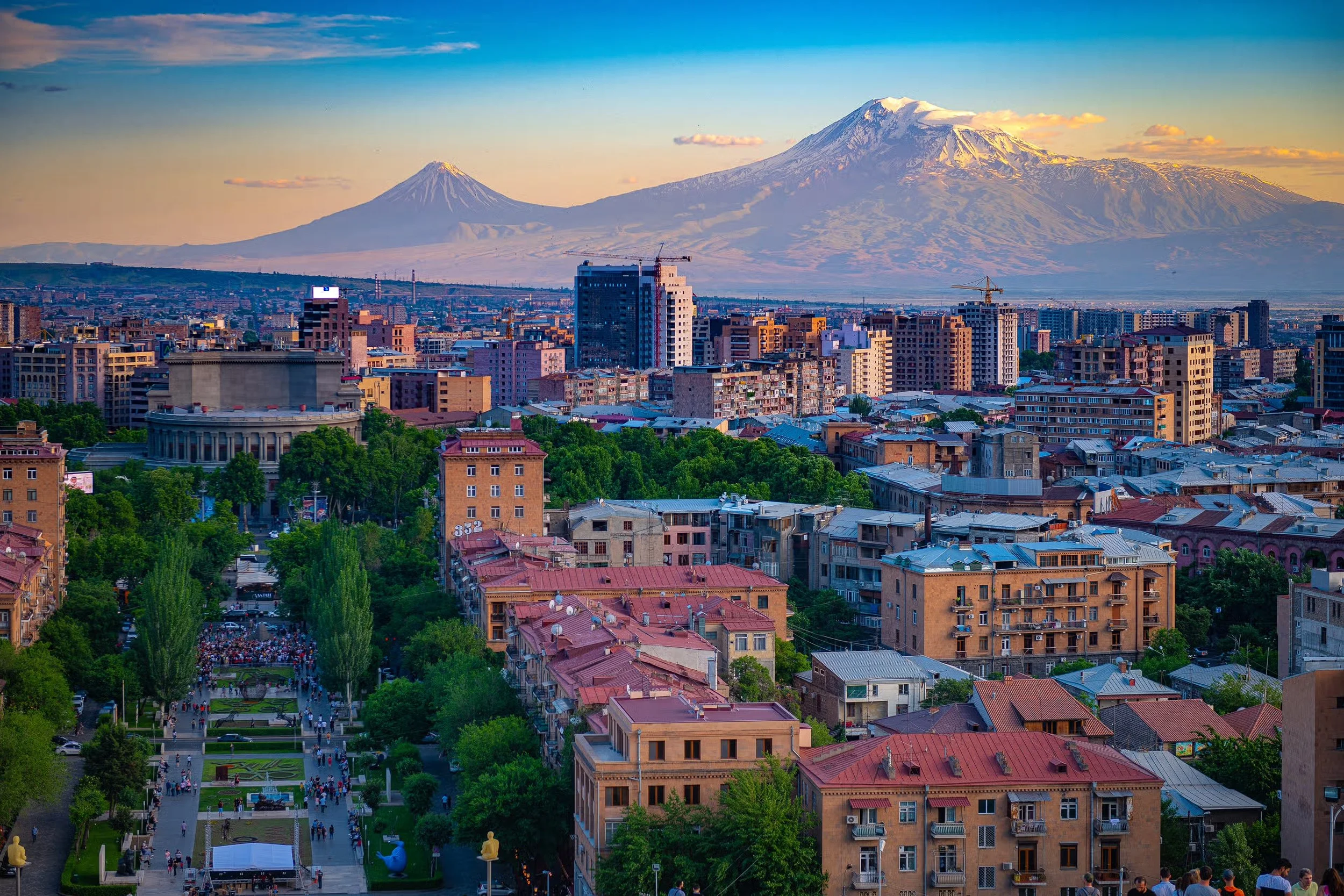 yerevan_ylc_LX-Z_.jpeg