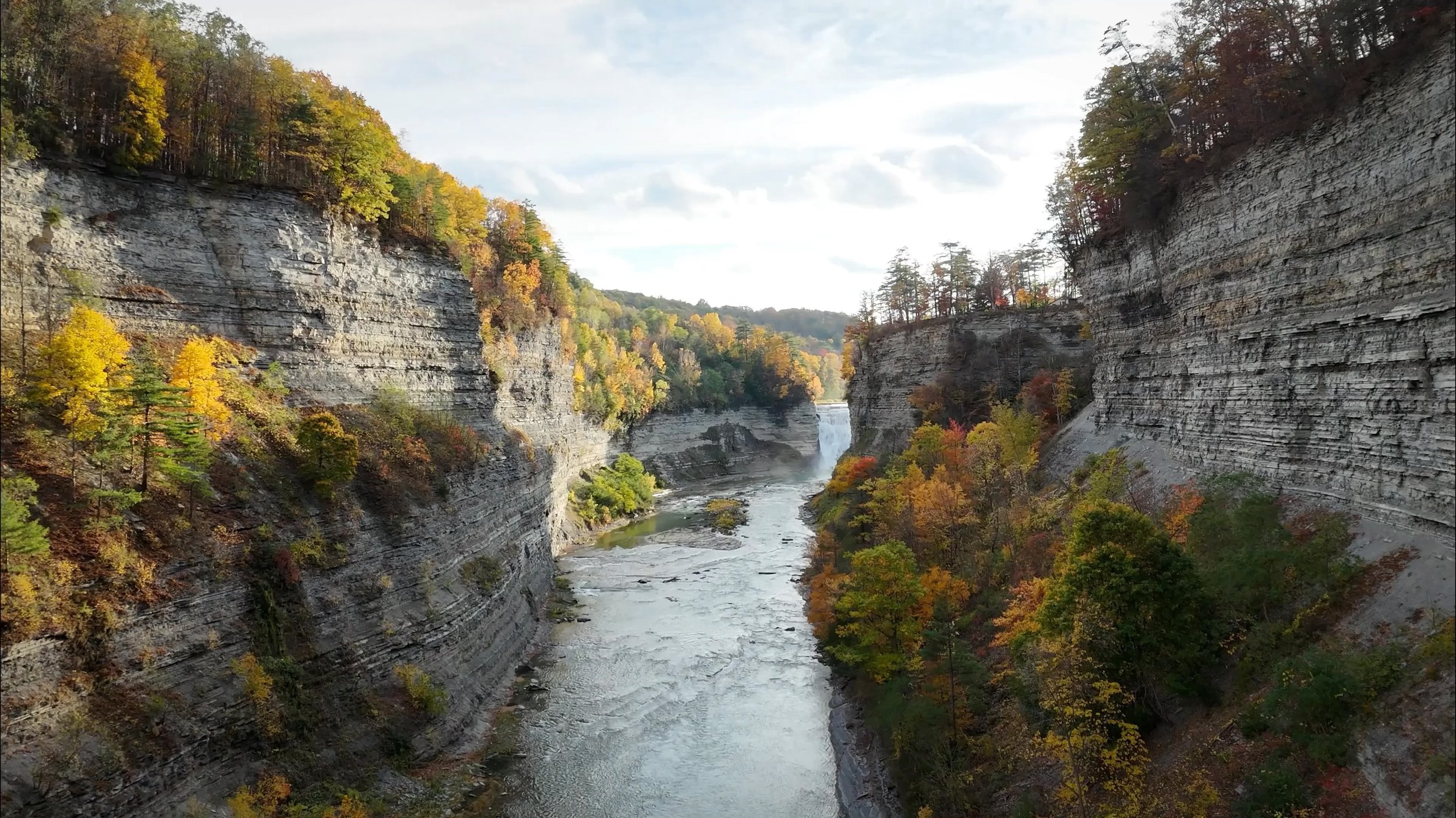 letchworth-state-park-in-ny-v0-aHpxMXNtNjI2d3ZiMRXpQkVOsV_E1CUK4Fv9BCfc-b1in5NfvqFsbpQZydO5.jpeg