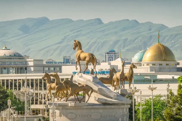 downtown-ashgabat-turkmenistan.webp