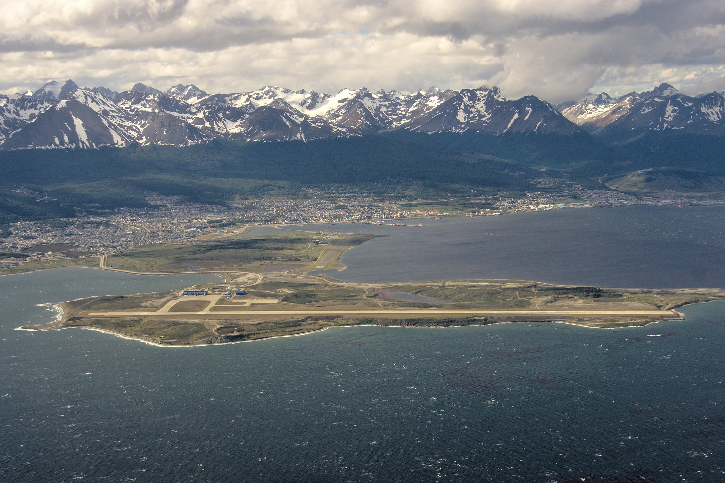Ushuaia_Airport_Aerial_Image.jpg