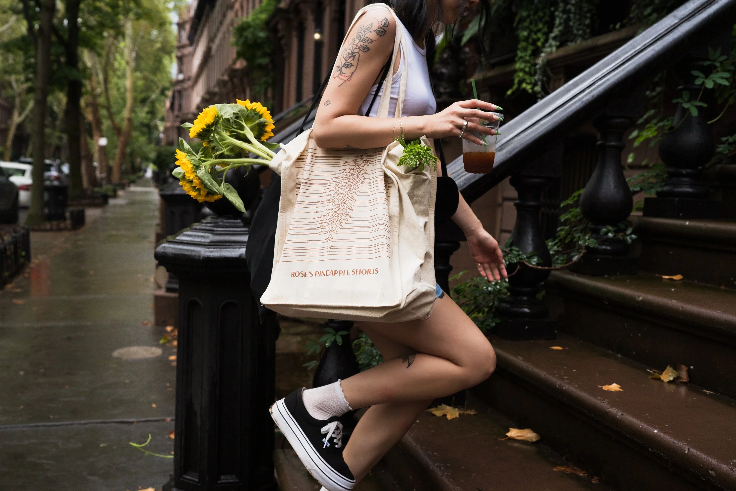 rose-pineapple-tote-bag-04069-20260818.jpg