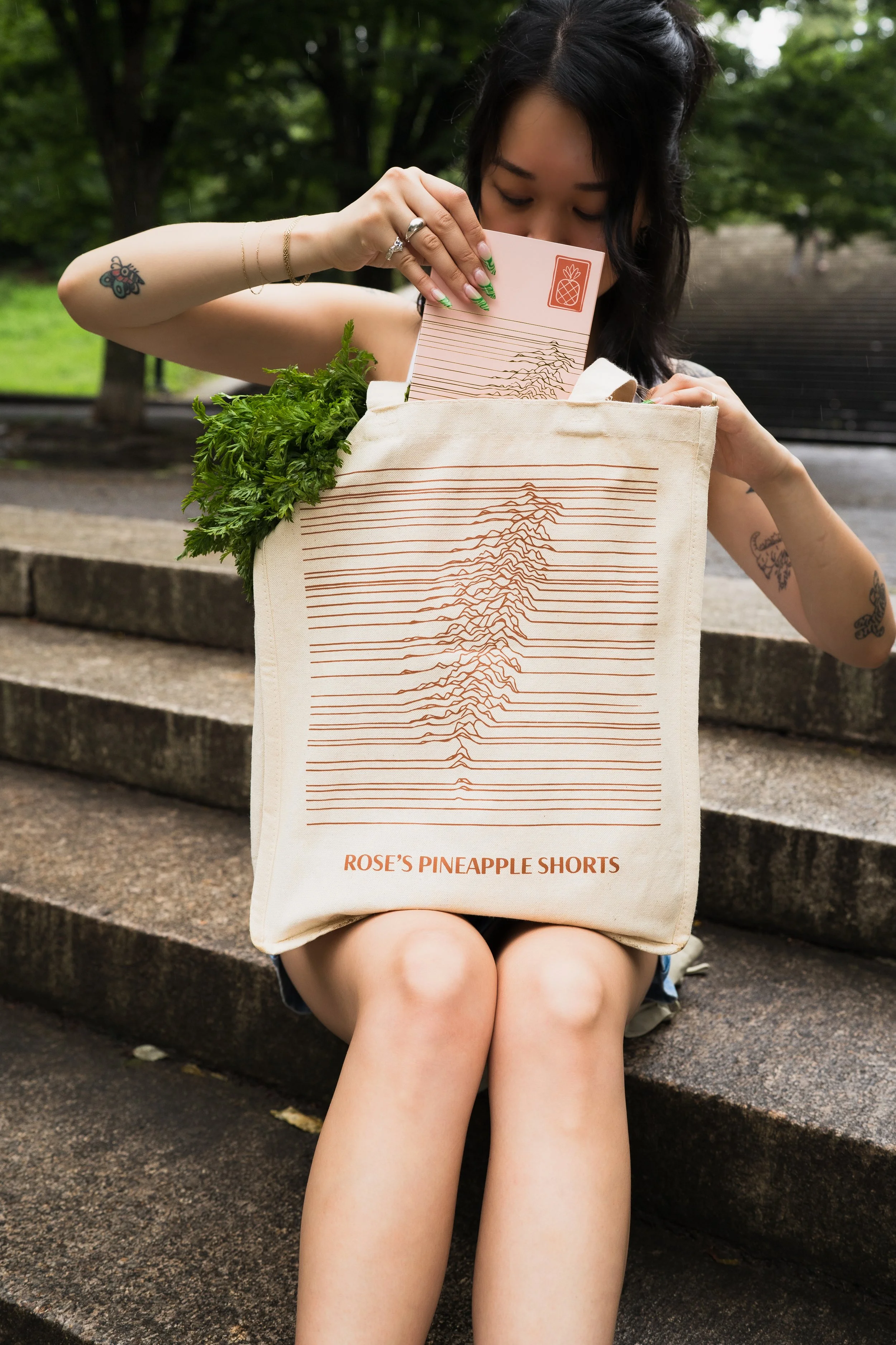 rose-pineapple-tote-bag-03768-20260818.jpg