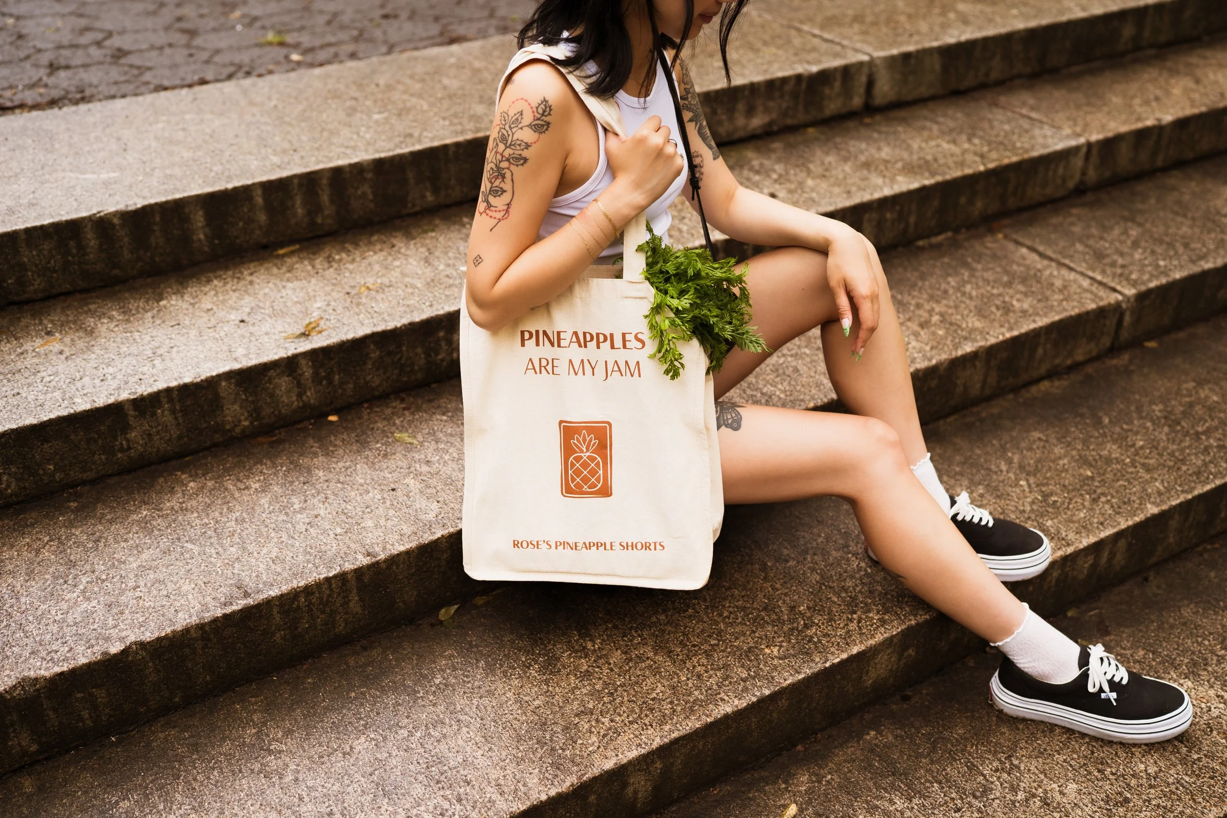 rose-pineapple-tote-bag-03732-20260818.jpg