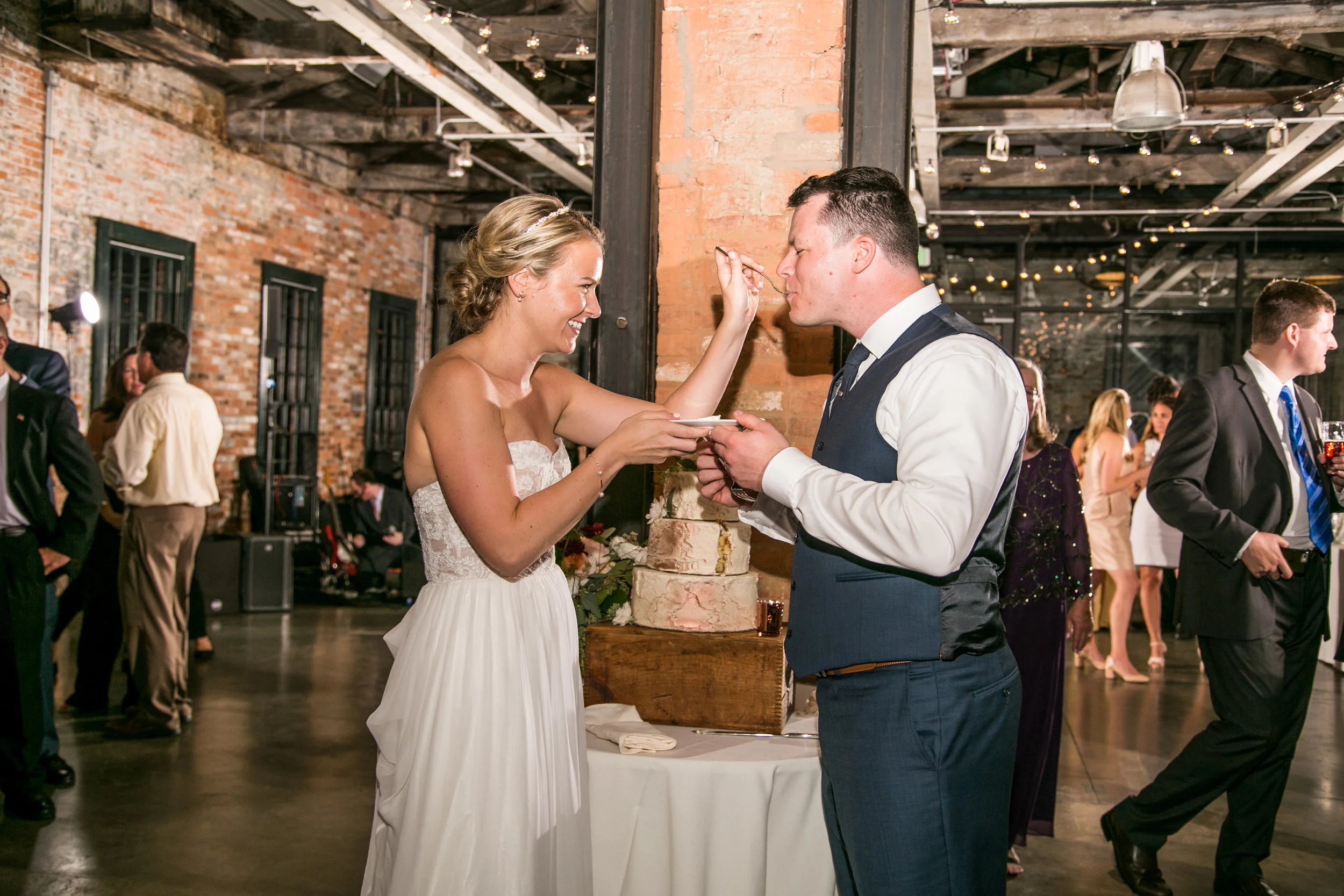 E+AMtSt.PaulsChurchWeddingWashingtonDyeHouseWeddingLivingRadiantPhotographyphotos-1416.jpg