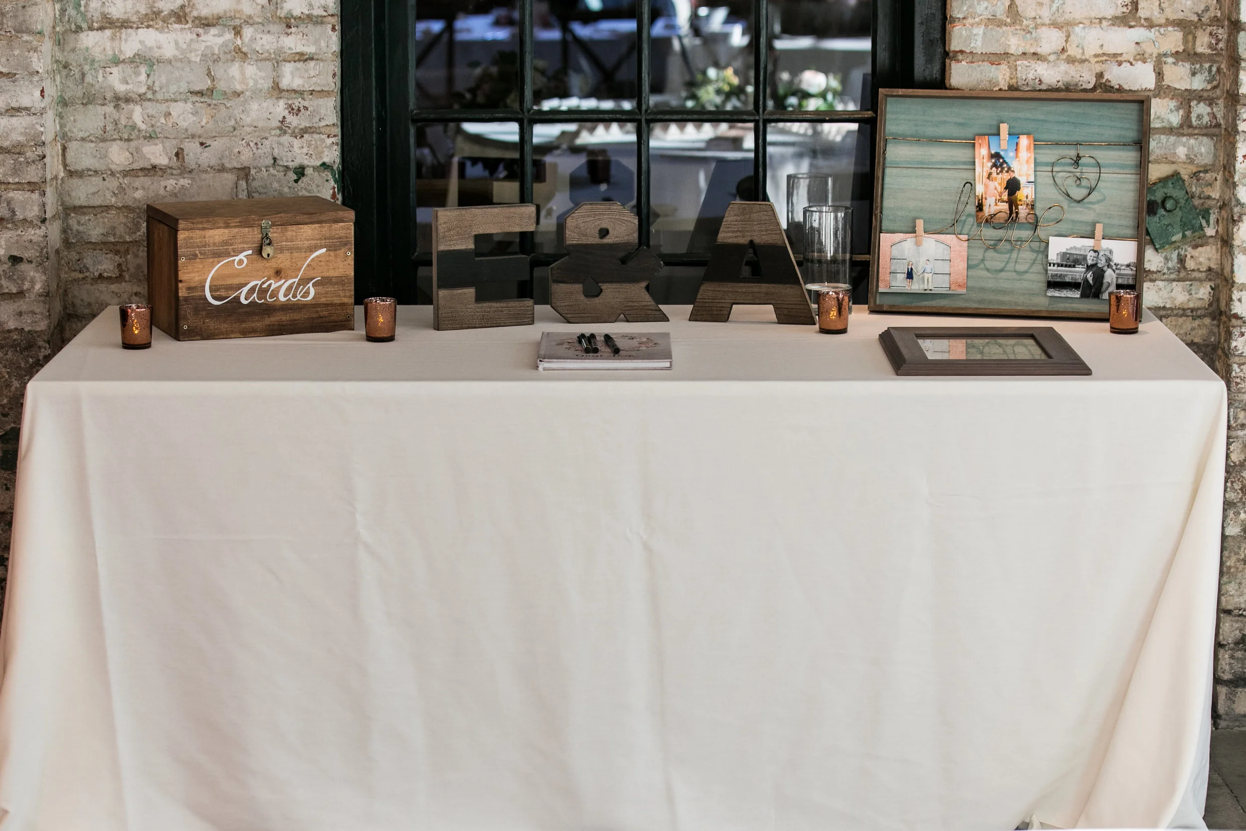 E+AMtSt.PaulsChurchWeddingWashingtonDyeHouseWeddingLivingRadiantPhotographyphotos-919.jpg