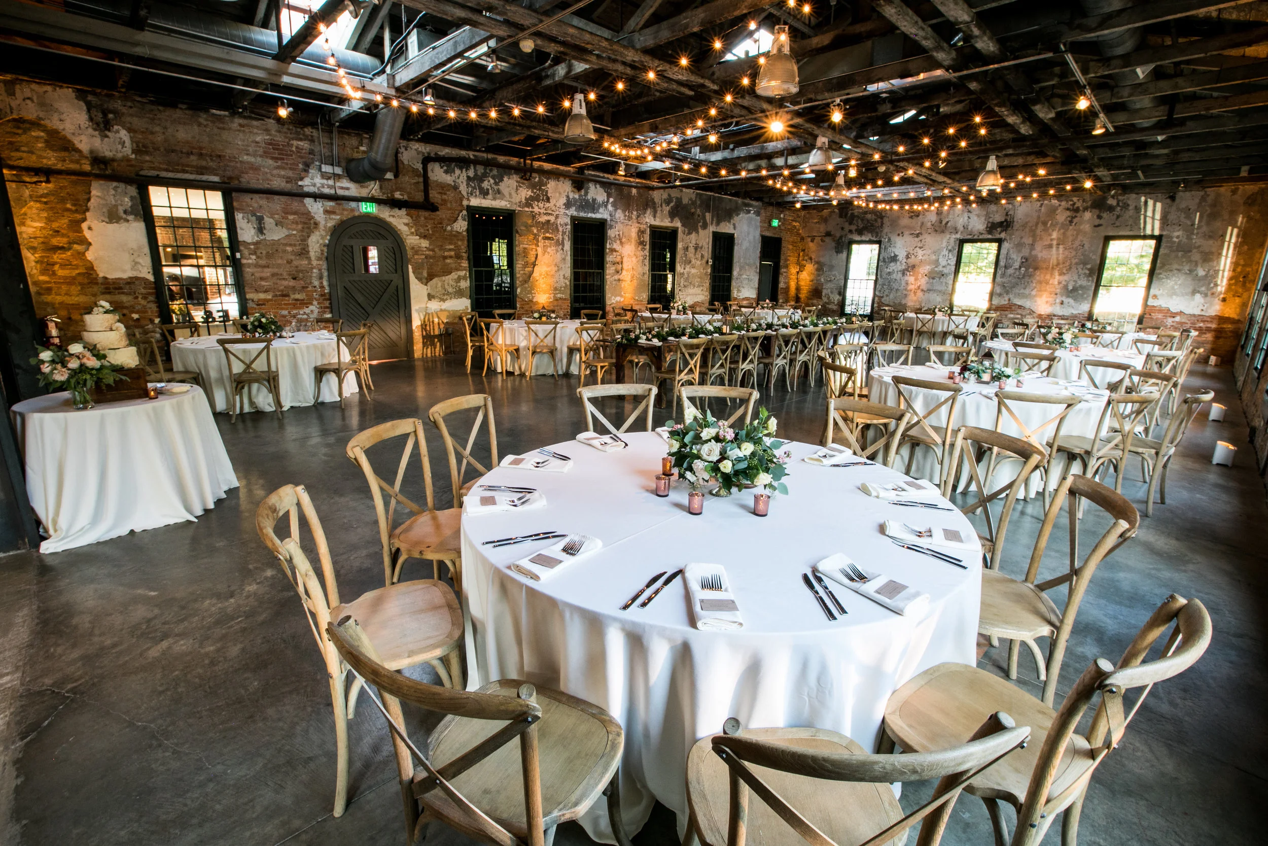 E+AMtSt.PaulsChurchWeddingWashingtonDyeHouseWeddingLivingRadiantPhotographyphotos-990.jpg