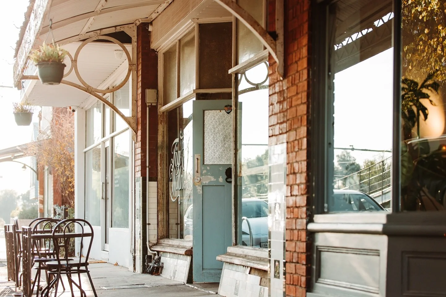 TGIF! 💃🏻 

Another work week done and dusted 🙌🏼

.
.
.
.
.
.
. 
.
.
#seddon #seddoncafe #seddoncommunity #innerwestmelbourne #melbournecoffee #melbournecoffeeculture #coffee #melbourne #westisbest #lovefootscray #melbournefoodie #melbourneeats #m
