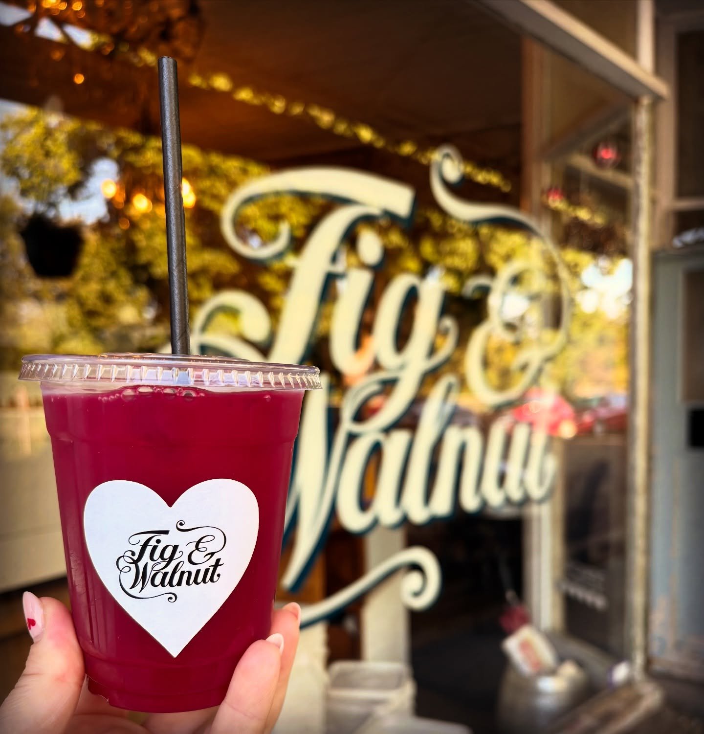 Even if fleetingly, we love when the sun comes out! 💖

.
.
.
.
.
.
. 
.
.
#seddon #seddoncafe #seddoncommunity #innerwestmelbourne #melbournecoffee #melbournecoffeeculture #coffee #melbourne #westisbest #lovefootscray #melbournefoodie #melbourneeats