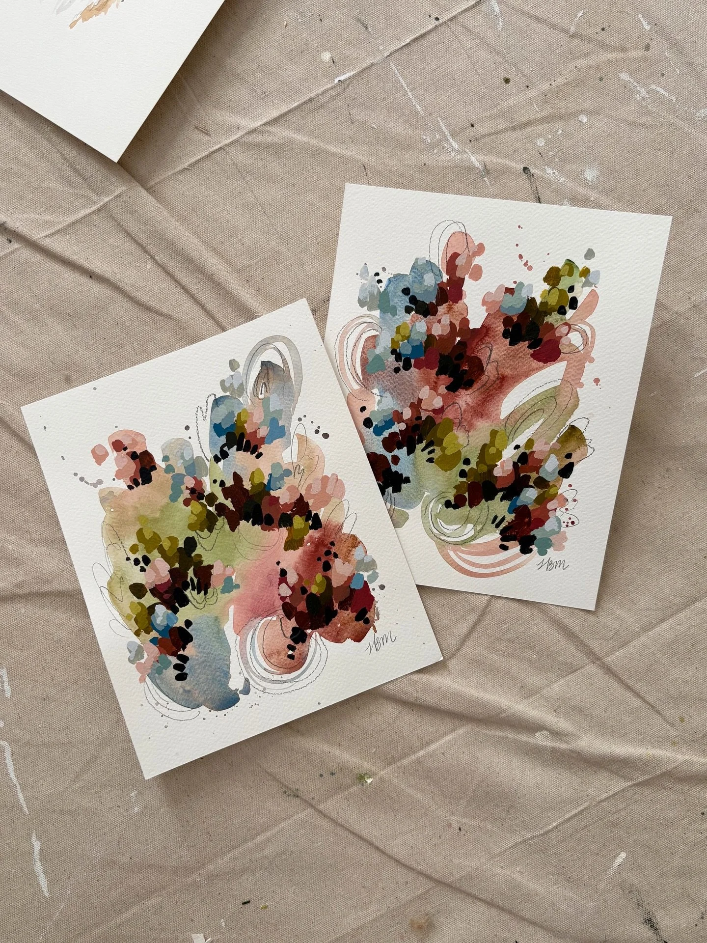 A fun custom abstract grouping from last year. In love with this duo sorry not sorry! I&rsquo;m obsessed with the colors🤩 What color combinations do you want to see?

#abstractartist #abstractpainting #mixedmediaart