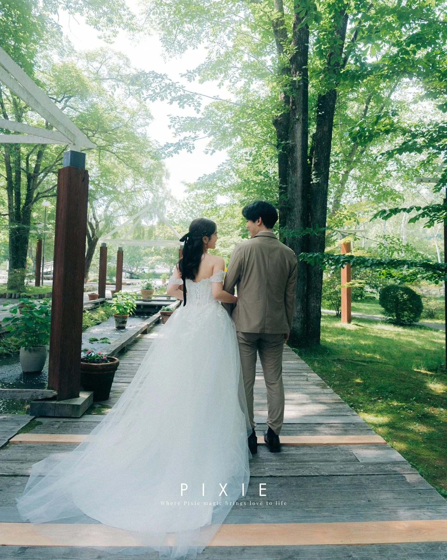 ໒꒱ new open ໒꒱

 - 関東 / 北海道 - 

関東と北海道を拠点に全国で前撮り撮影(動画・写真)を撮影します
PIXIE Weddingです。

お2人の想いに寄り添った
映画のワンシーンのような映像と写真をお届けします。
・
・
・
プランや期間限定クーポンなどは公式LINEよりご確認くださいませ。
皆様の素敵なご縁をお待ちしております ໒꒱
・
・
・
#関東ウェディング 
#オープニングムービー #結婚式ムービー 
#ウェディングムービー #結婚式動画 
#結婚式準備 #